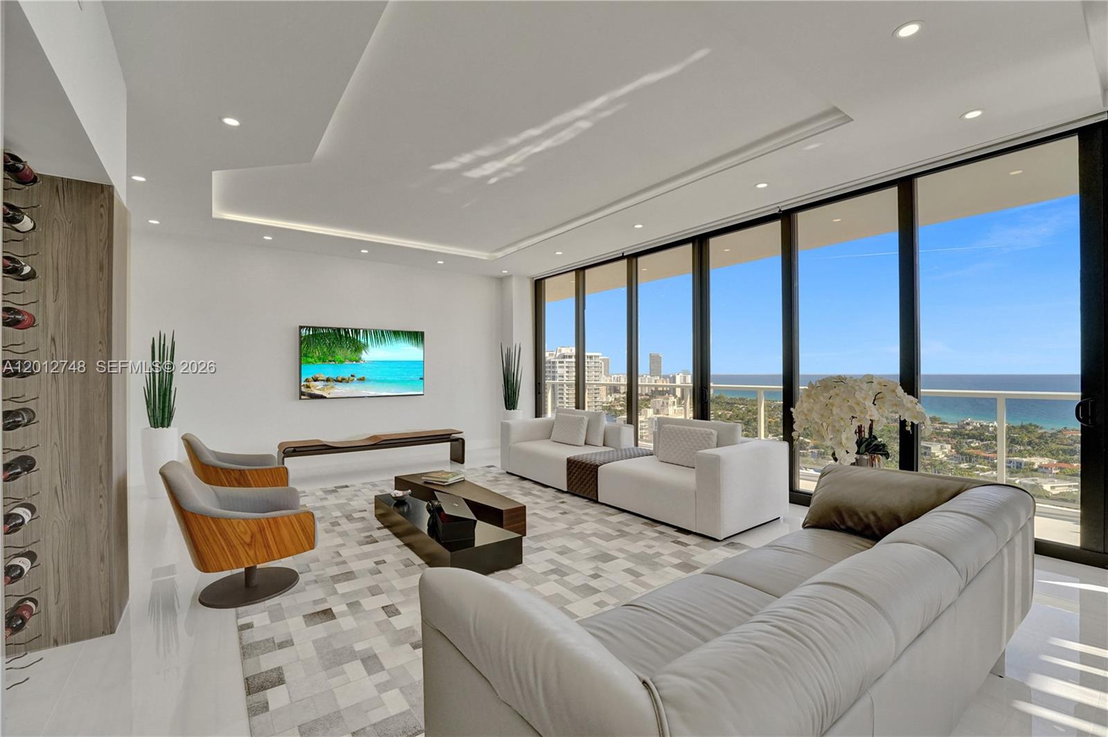 20281 E Country Club Dr #PH14, Aventura FL 33180