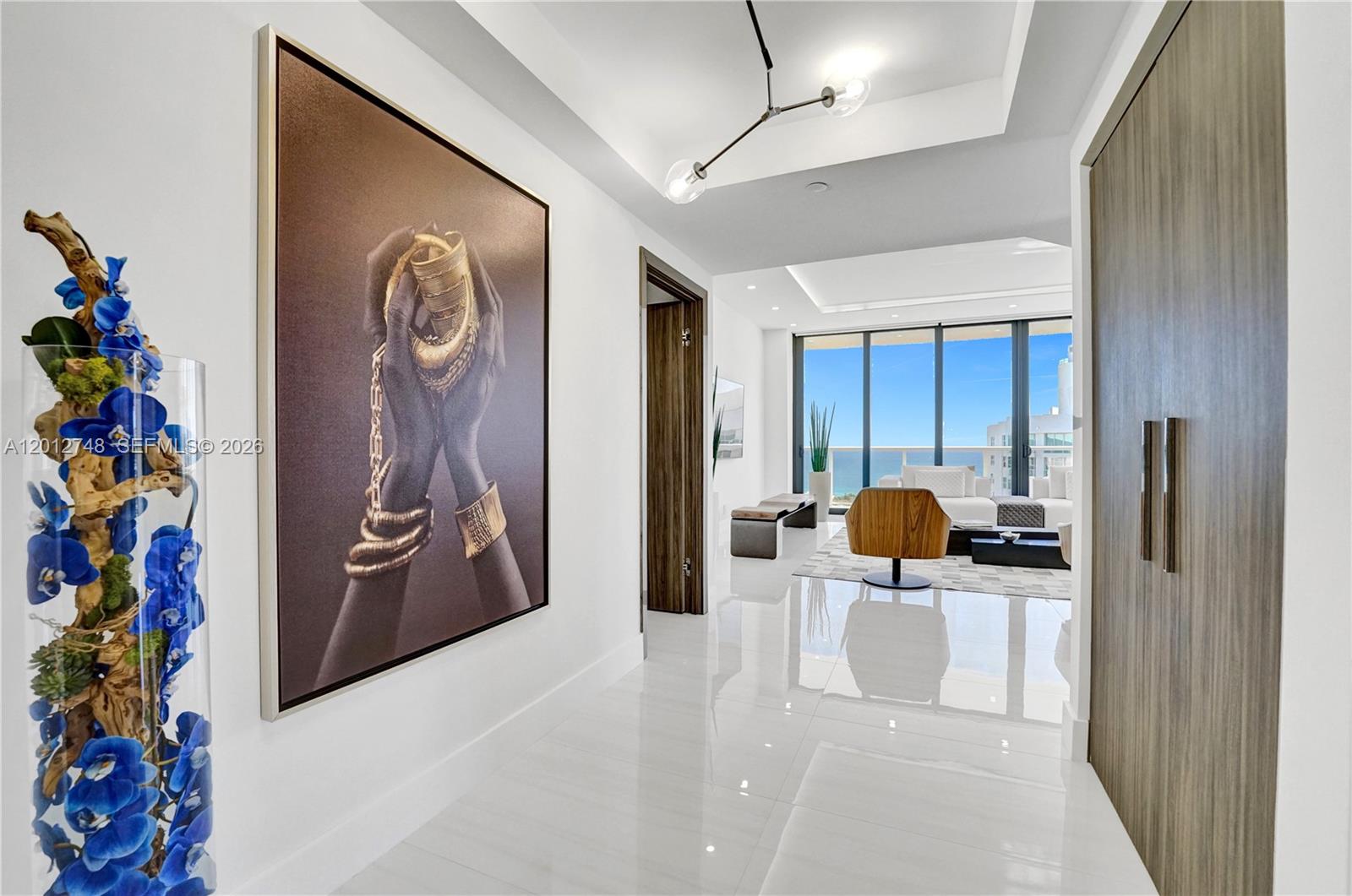 20281 E Country Club Dr #PH14, Aventura FL 33180