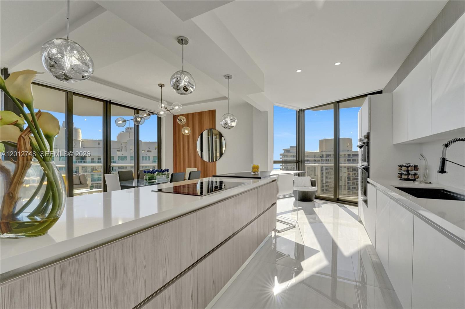 20281 E Country Club Dr #PH14, Aventura FL 33180