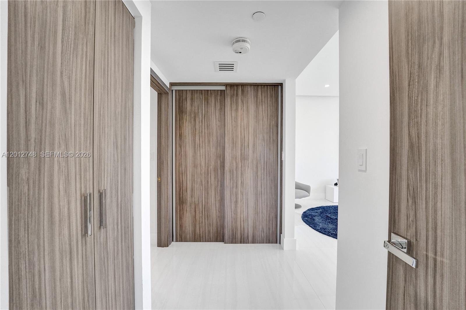 20281 E Country Club Dr #PH14, Aventura FL 33180