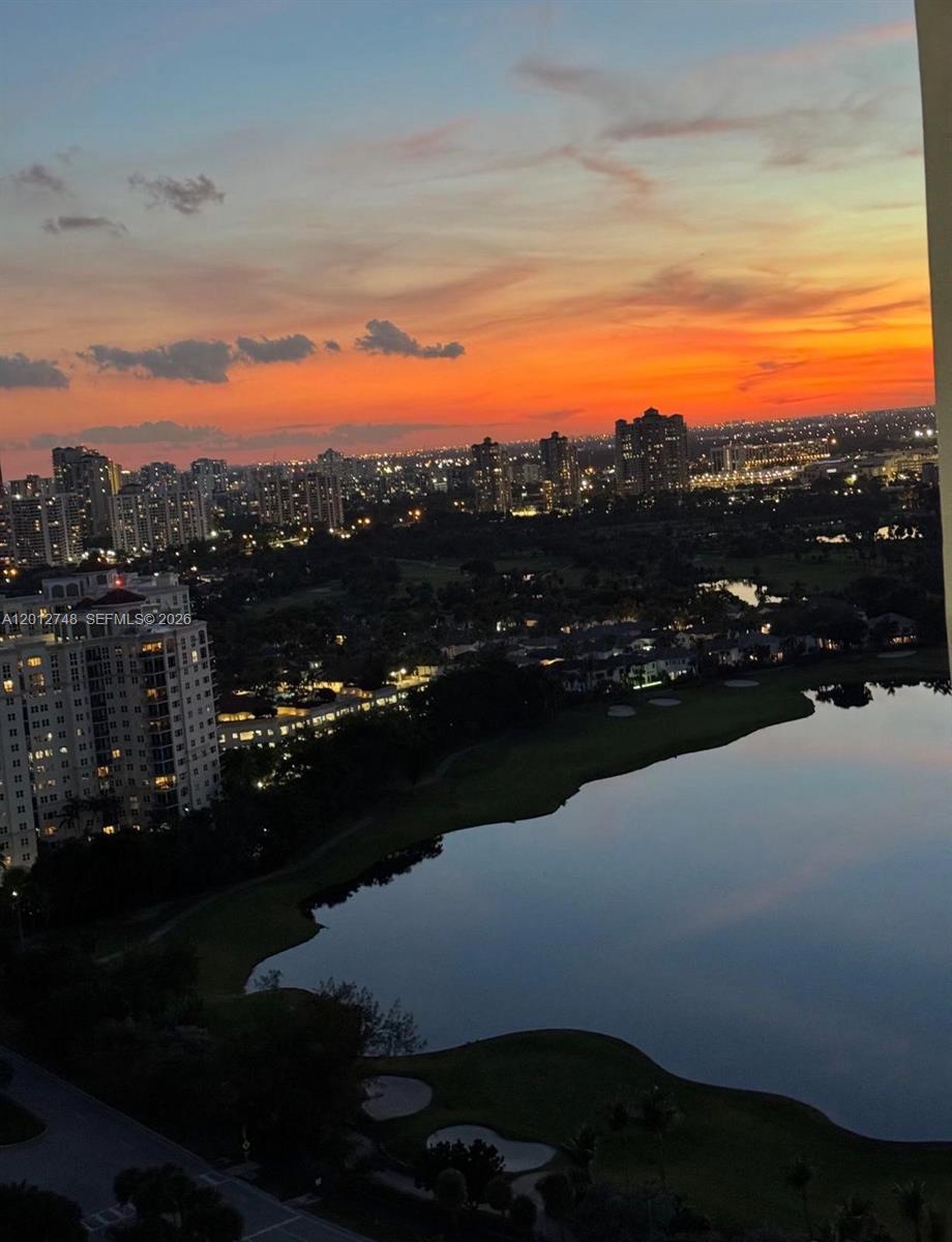 20281 E Country Club Dr #PH14, Aventura FL 33180
