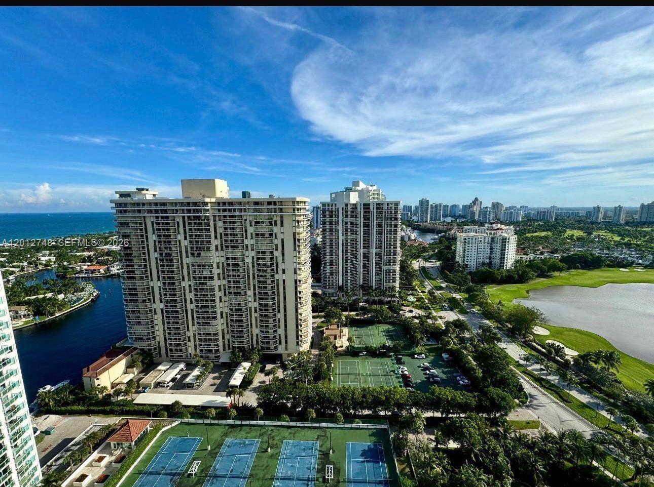 20281 E Country Club Dr #PH14, Aventura FL 33180