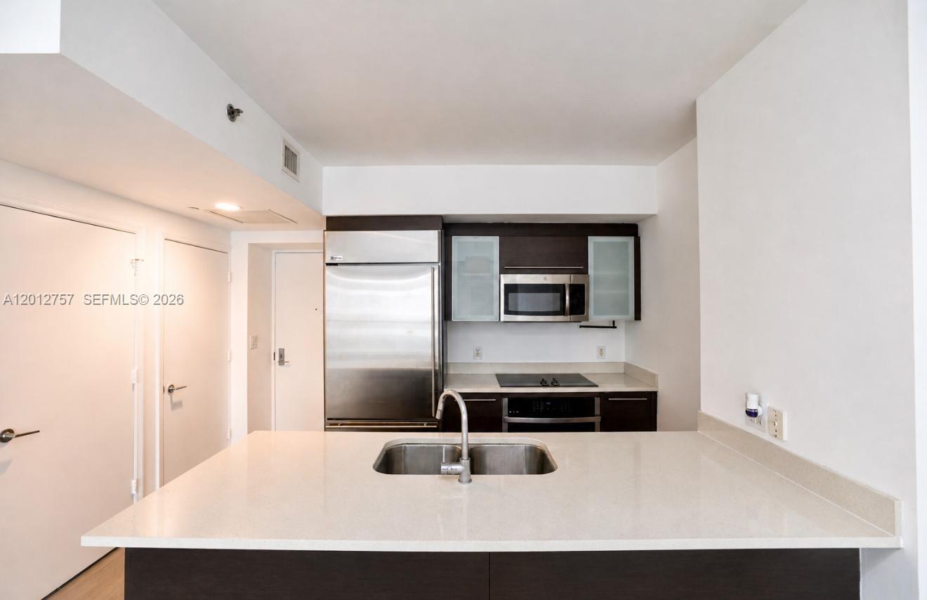 500 Brickell Ave #2904, Miami FL 33131