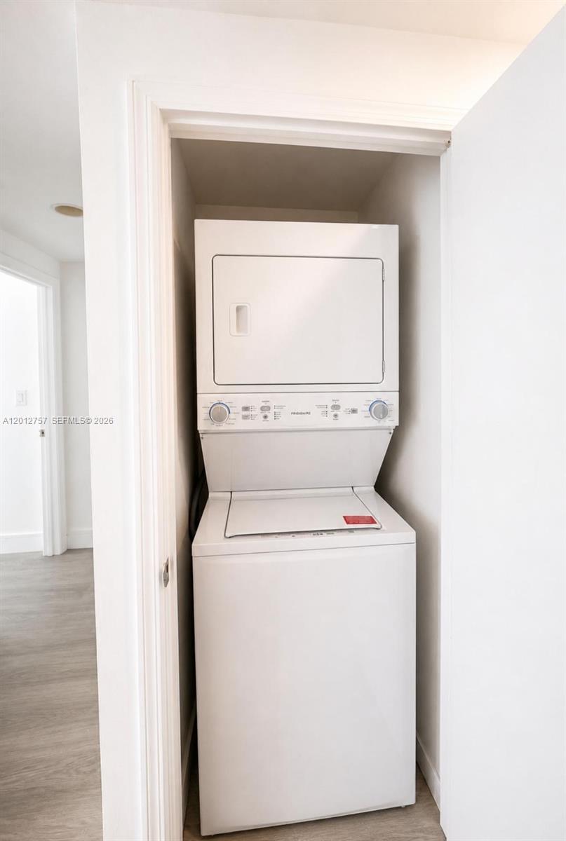 500 Brickell Ave #2904, Miami FL 33131