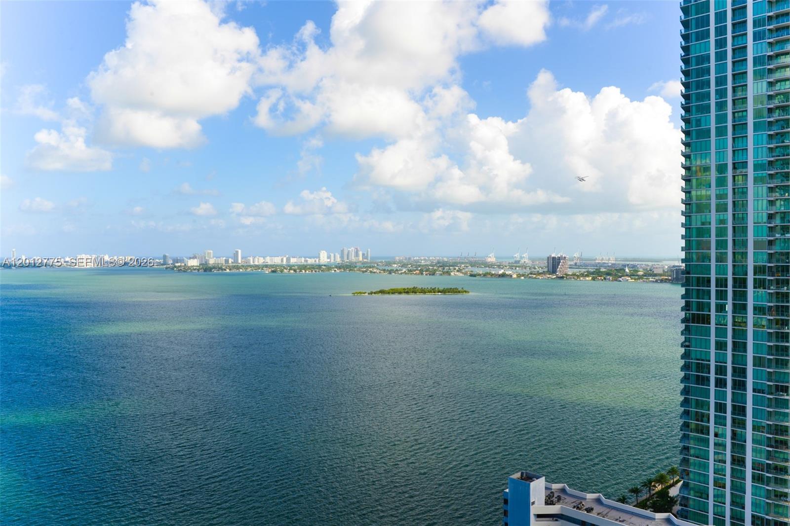650 NE 32nd St #2804, Miami FL 33137
