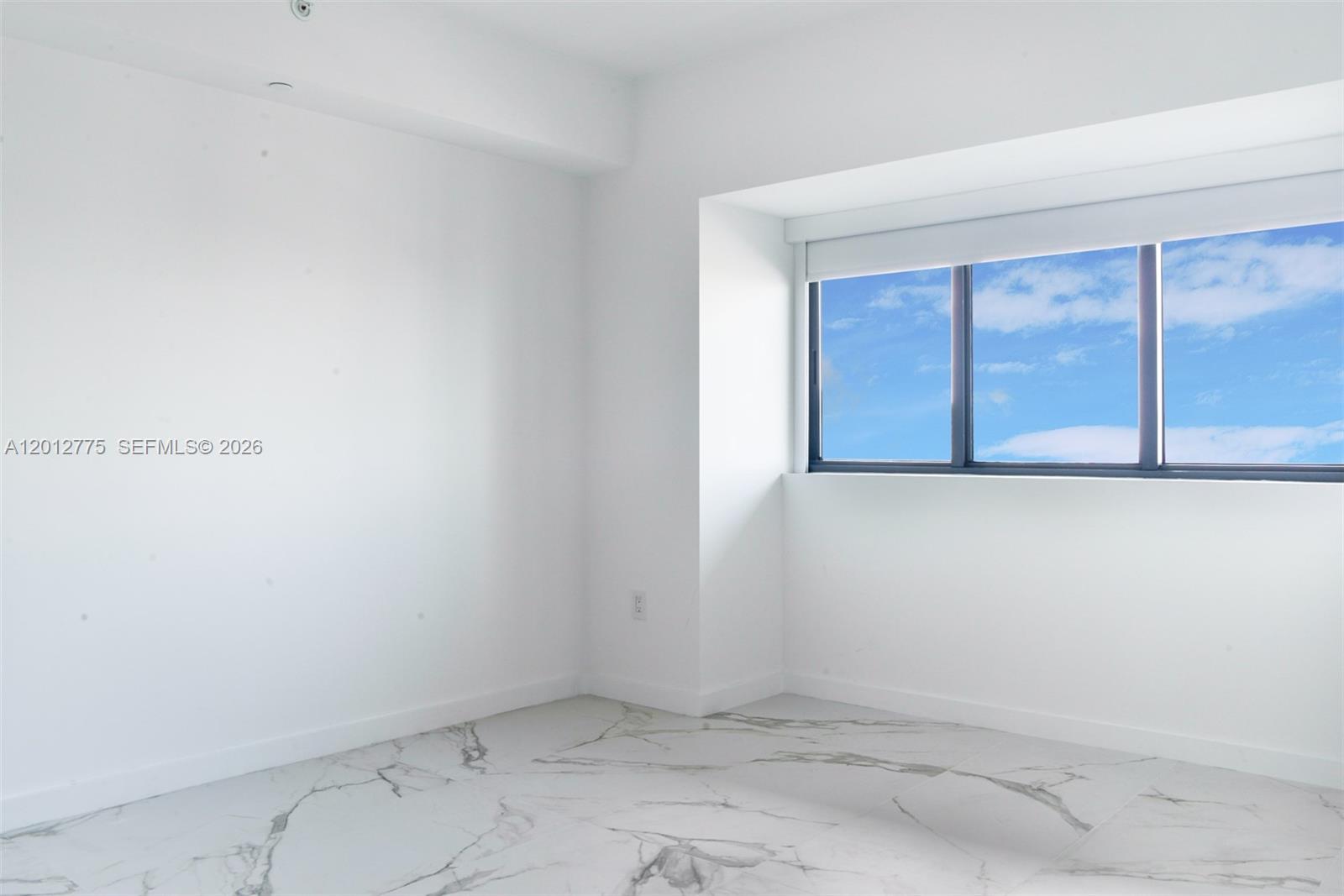 650 NE 32nd St #2804, Miami FL 33137