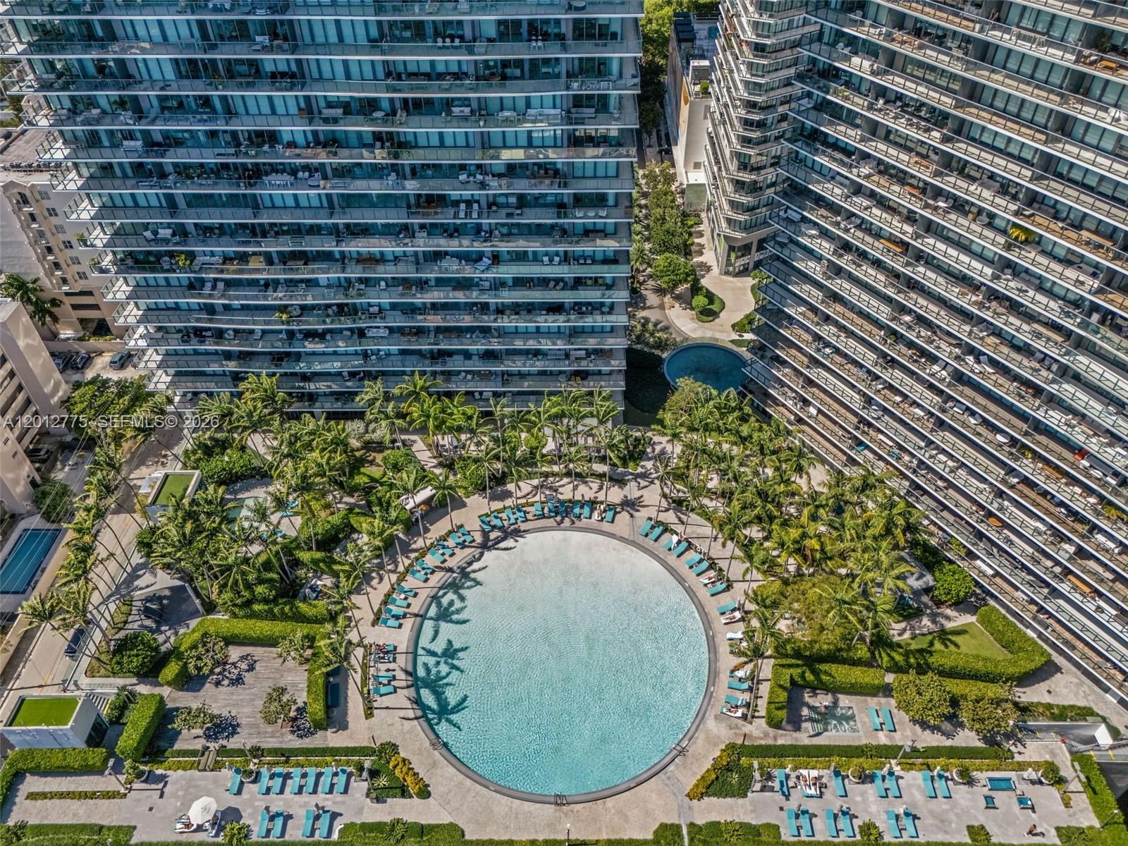 650 NE 32nd St #2804, Miami FL 33137