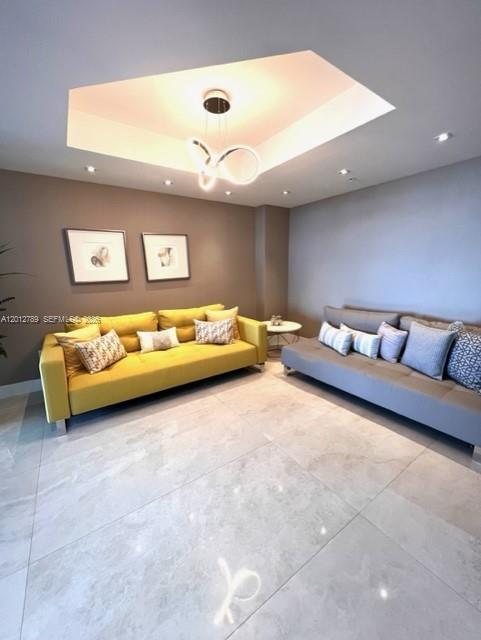 17111 Biscayne Blvd #2102, North Miami Beach FL 33160