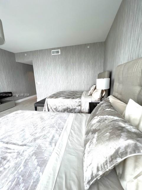 17111 Biscayne Blvd #2102, North Miami Beach FL 33160
