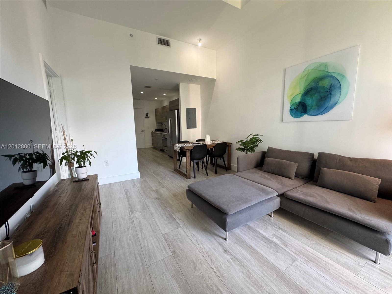 121 NE 34th St #L601, Miami FL 33137