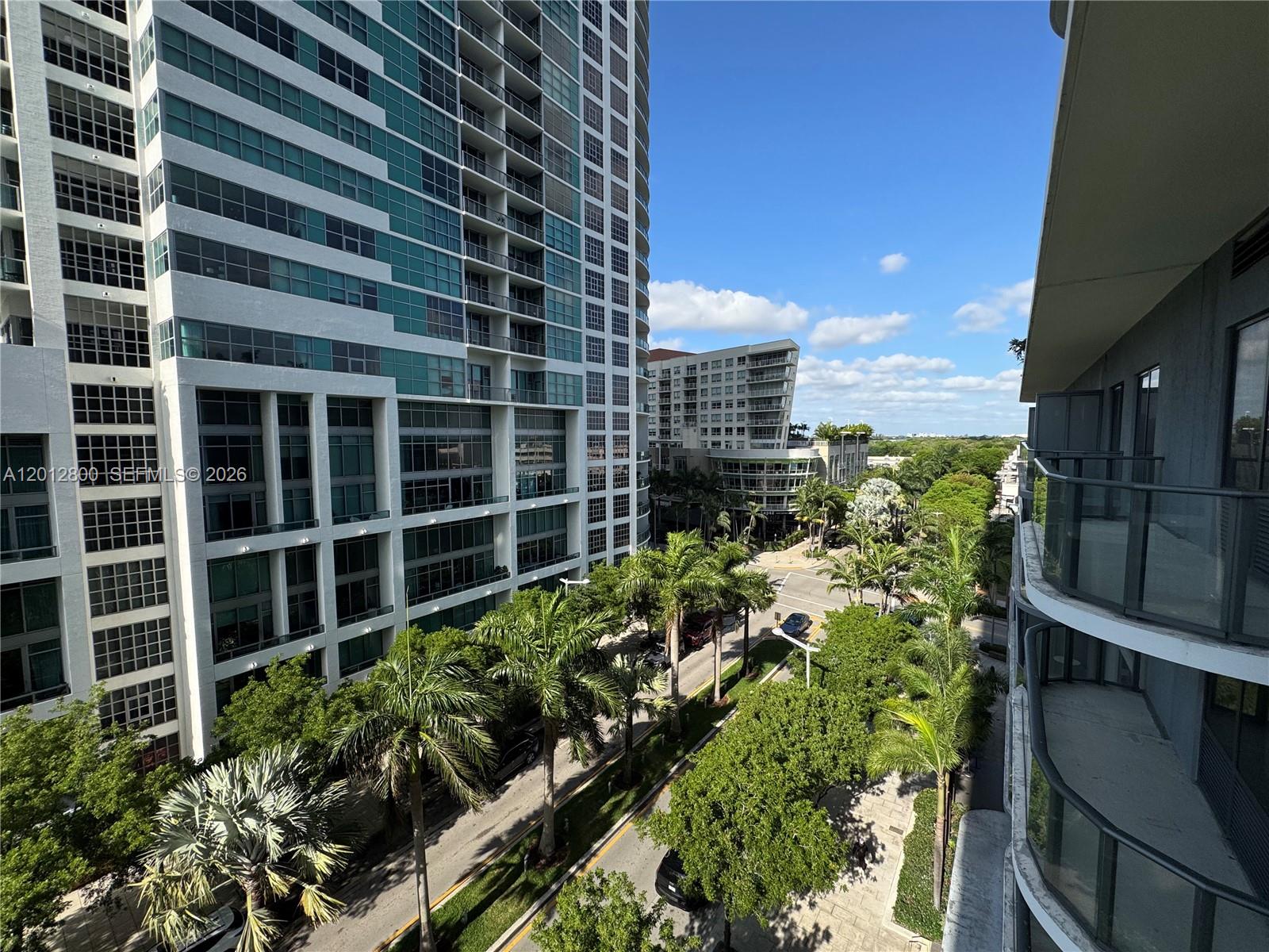 121 NE 34th St #L601, Miami FL 33137