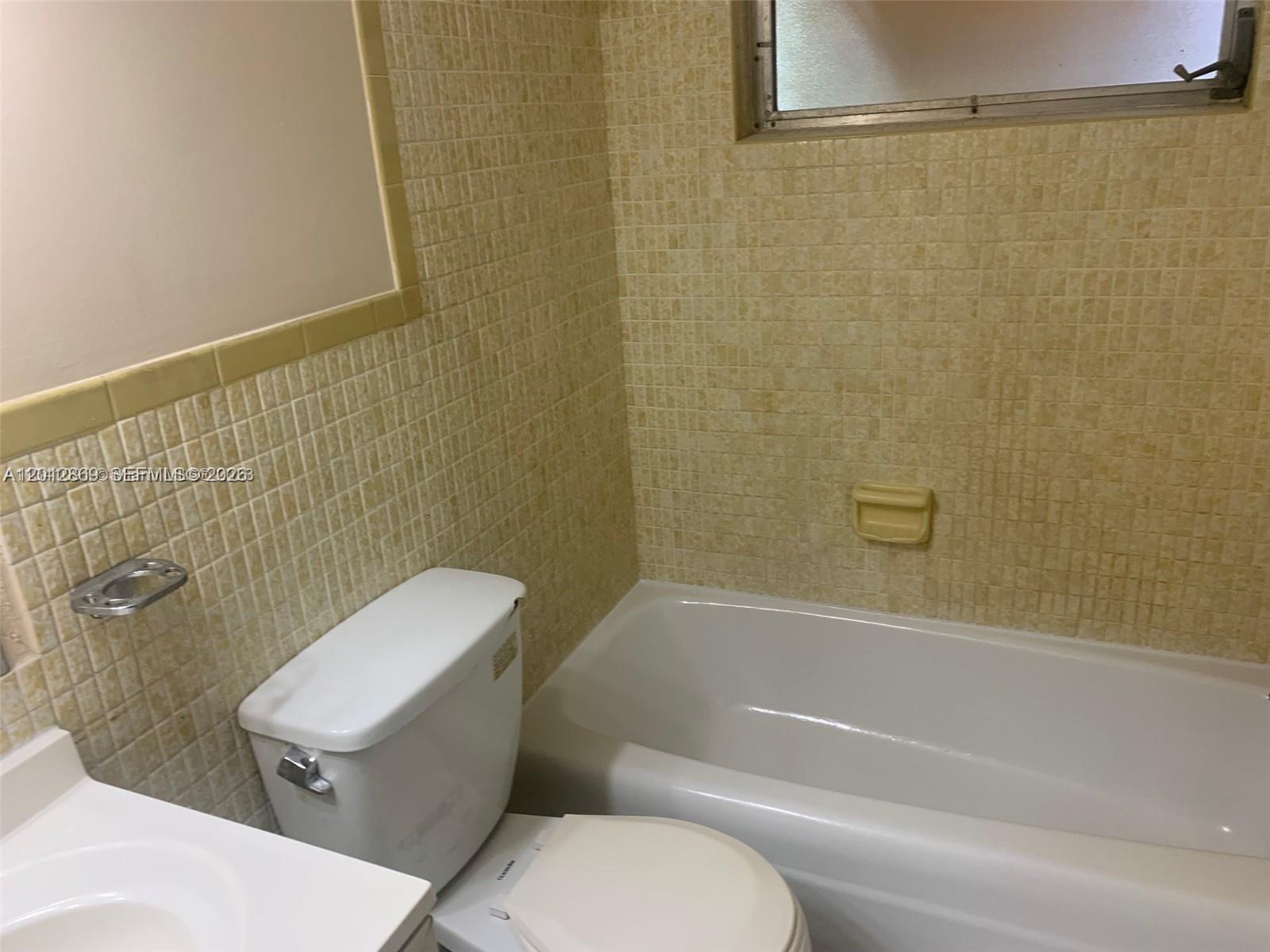 1702 Mckinley St #4, Hollywood FL 33020