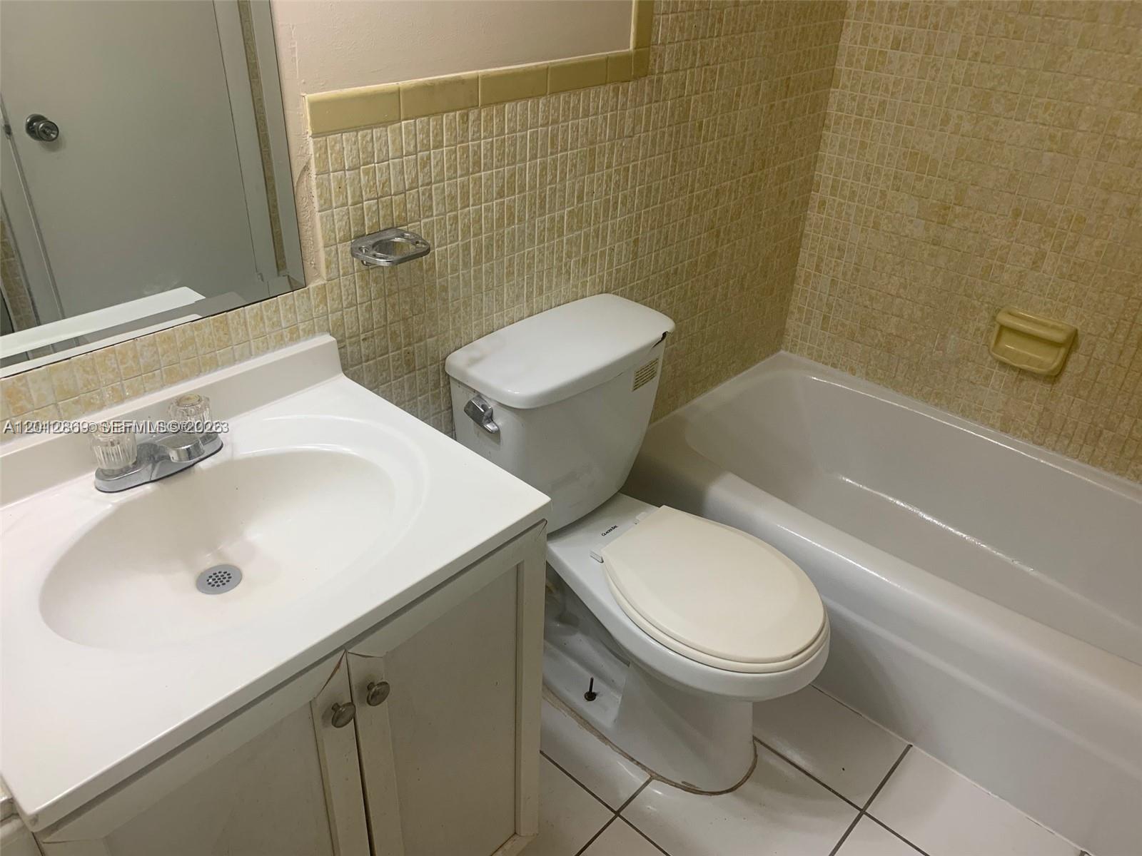 1702 Mckinley St #4, Hollywood FL 33020