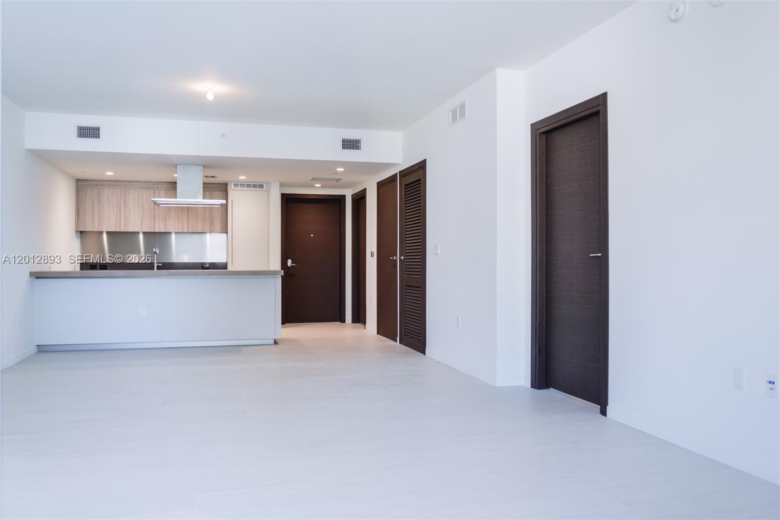 1000 Brickell Plz #3014, Miami FL 33131