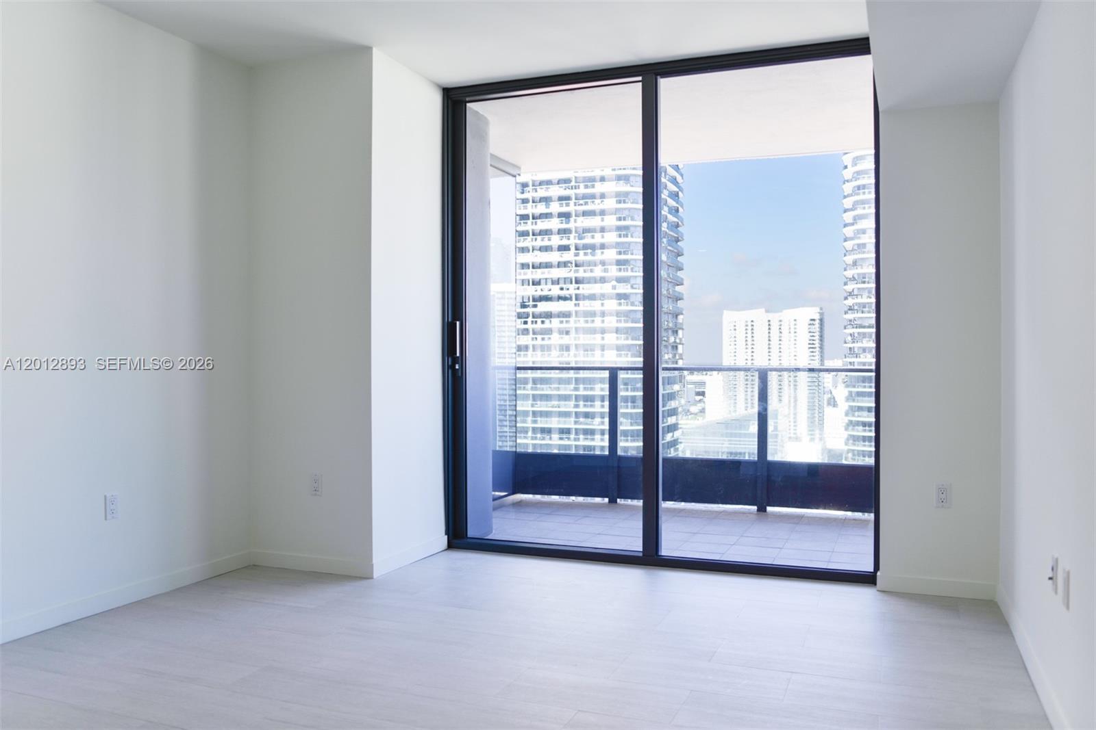 1000 Brickell Plz #3014, Miami FL 33131