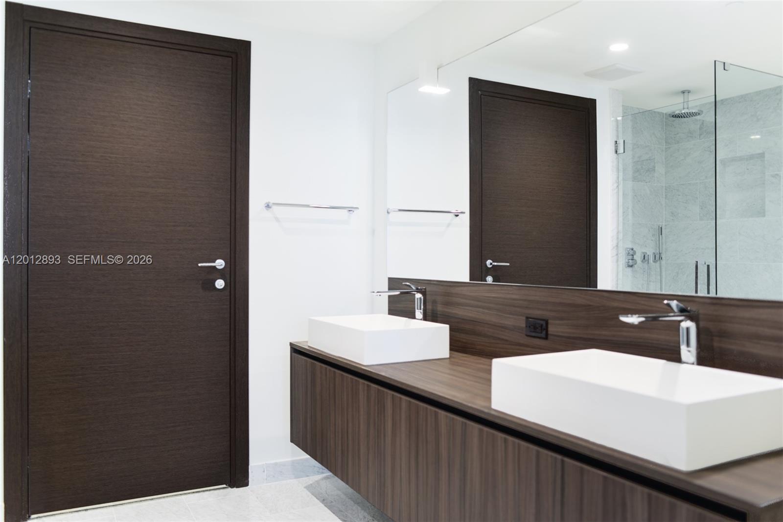 1000 Brickell Plz #3014, Miami FL 33131