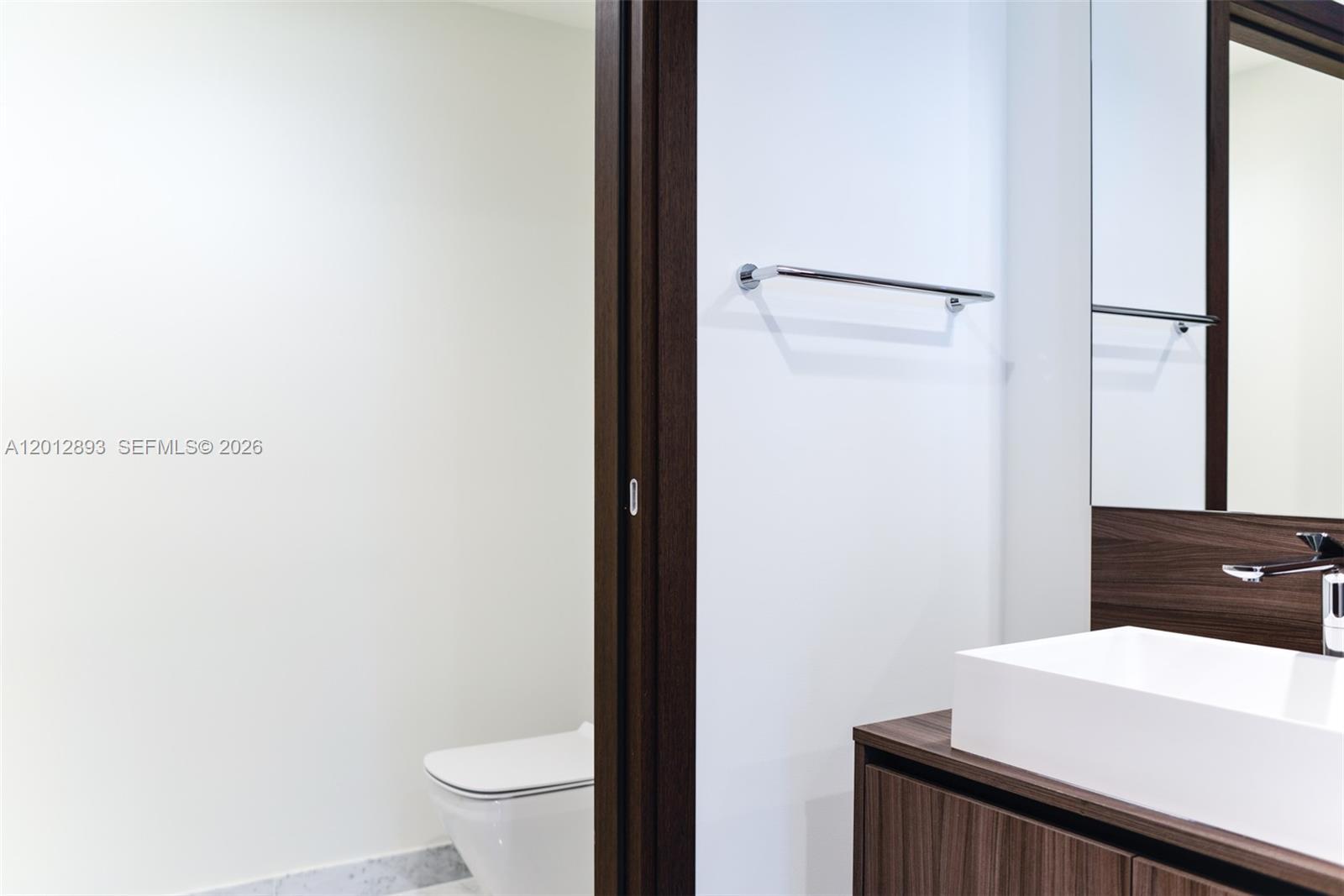 1000 Brickell Plz #3014, Miami FL 33131