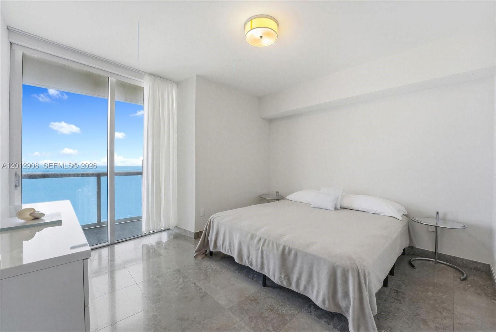465 Brickell Ave #4805, Miami FL 33131