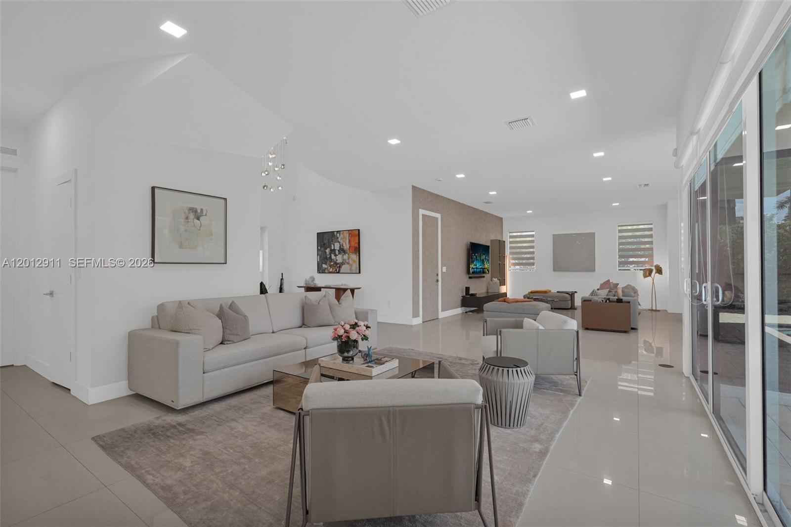 7509 NW 99th Ave, Doral FL 33178