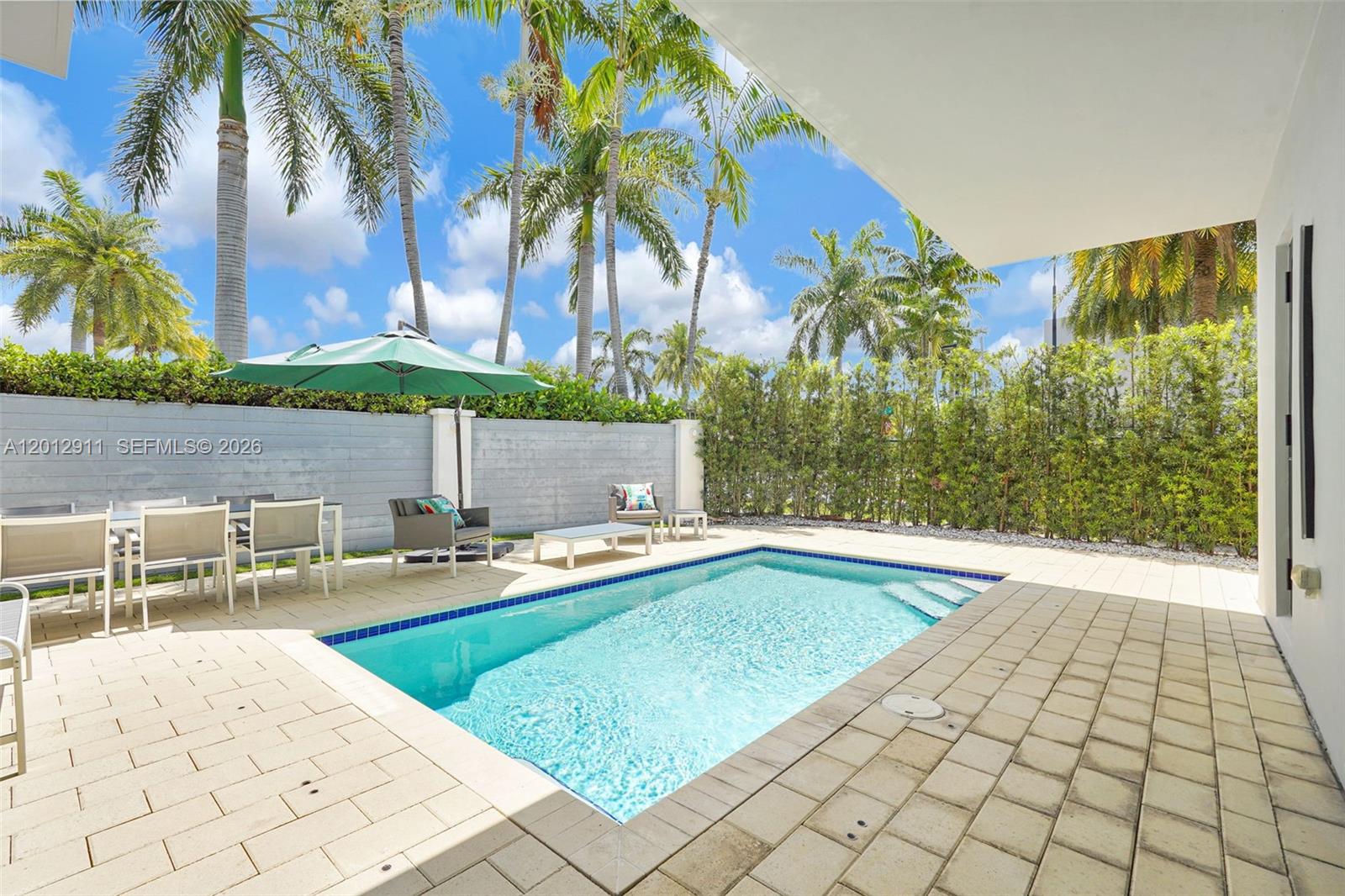 7509 NW 99th Ave, Doral FL 33178