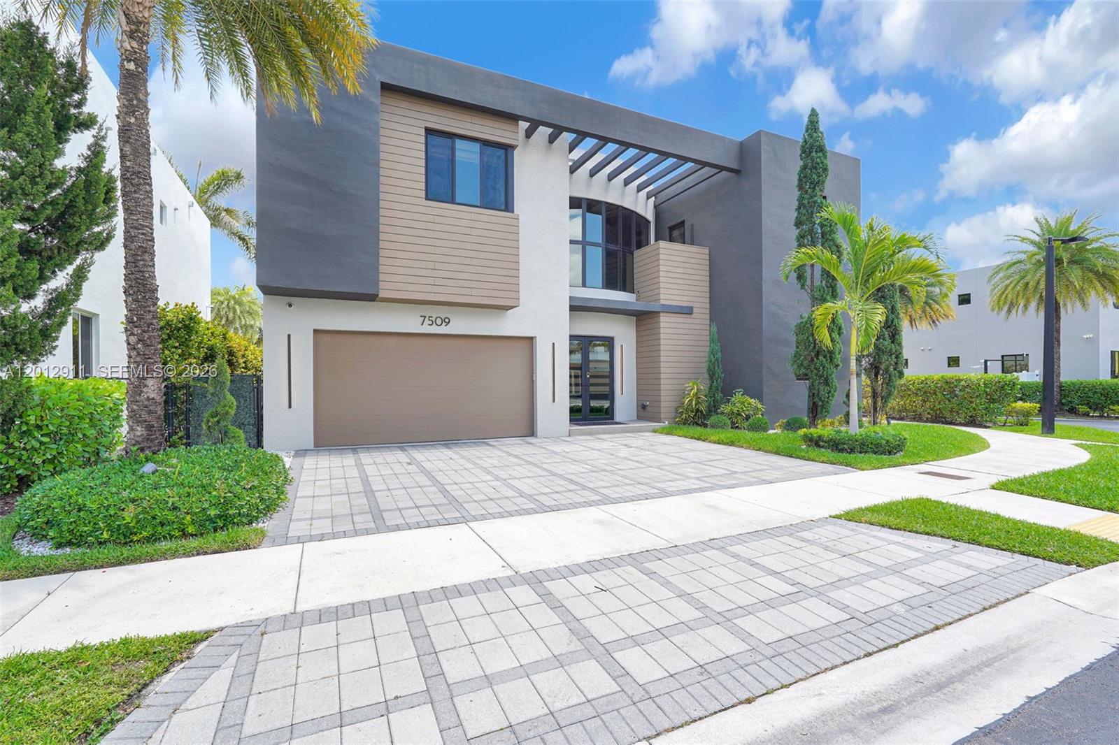 7509 NW 99th Ave, Doral FL 33178