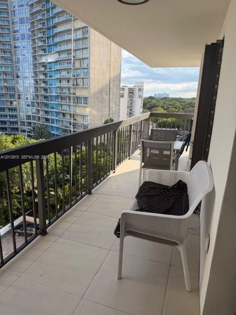 2333 Brickell Ave #812, Miami FL 33129