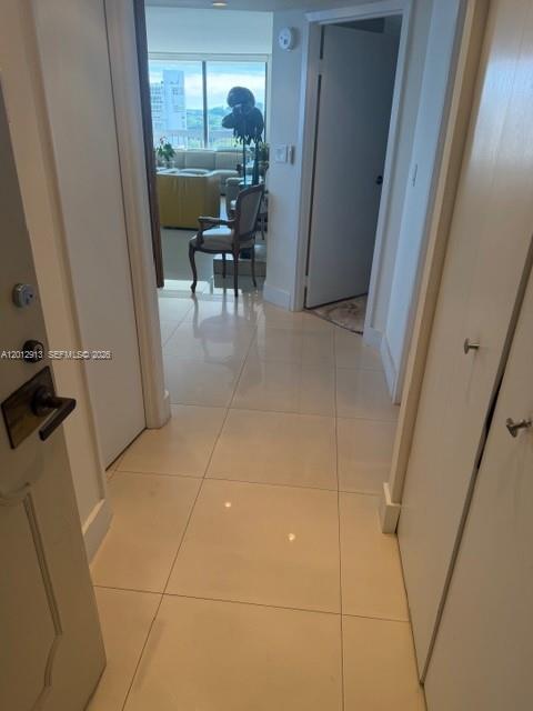 2333 Brickell Ave #812, Miami FL 33129