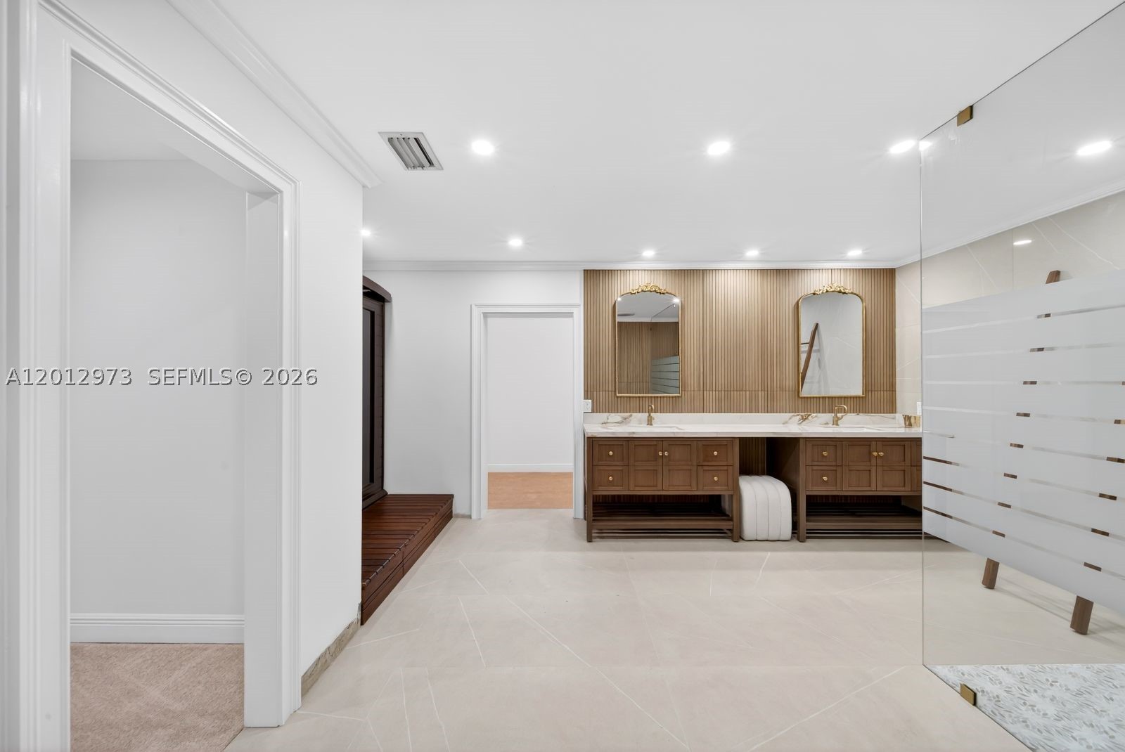 10570 SW 56th Ter, Miami FL 33173