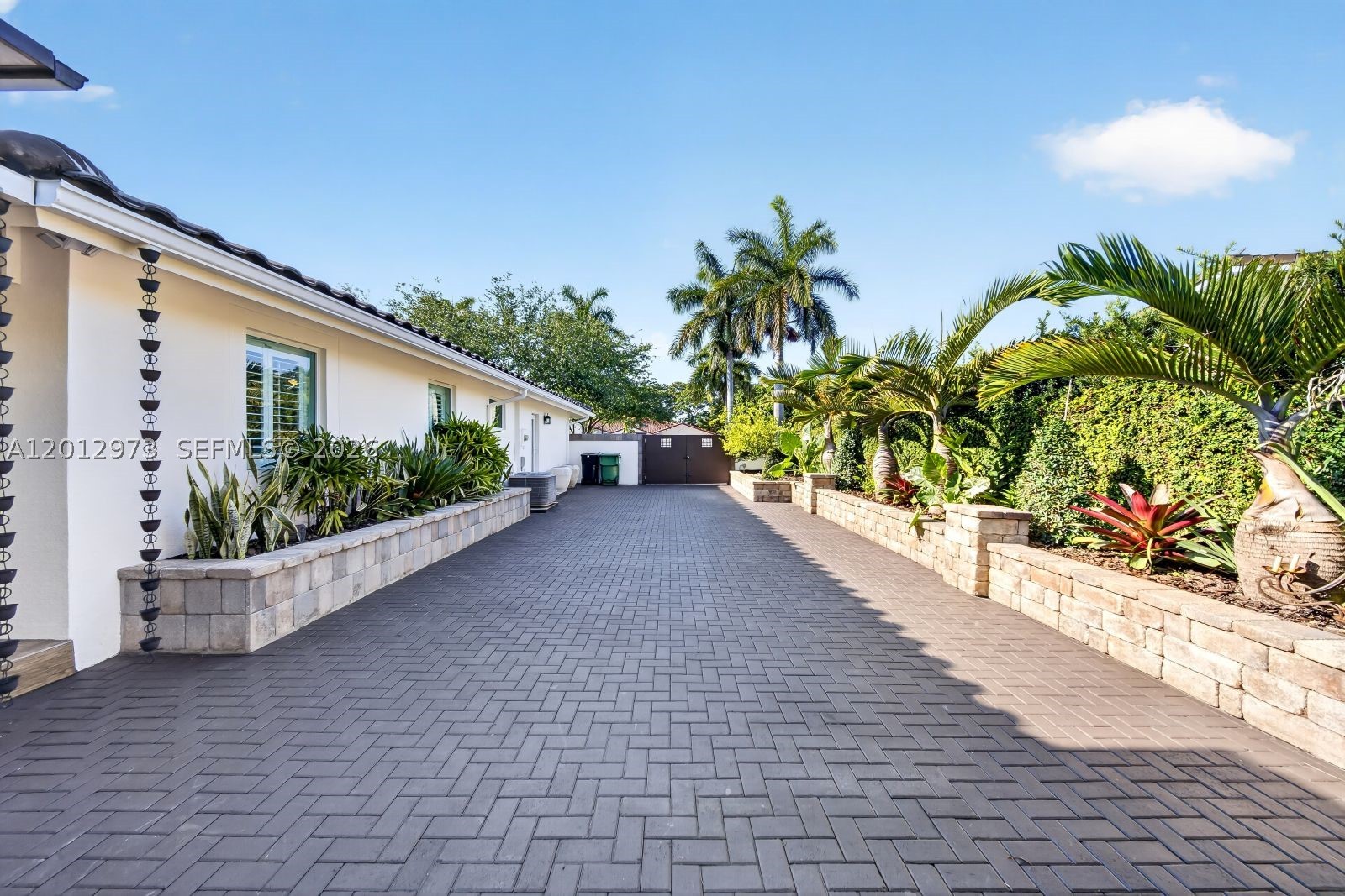 10570 SW 56th Ter, Miami FL 33173