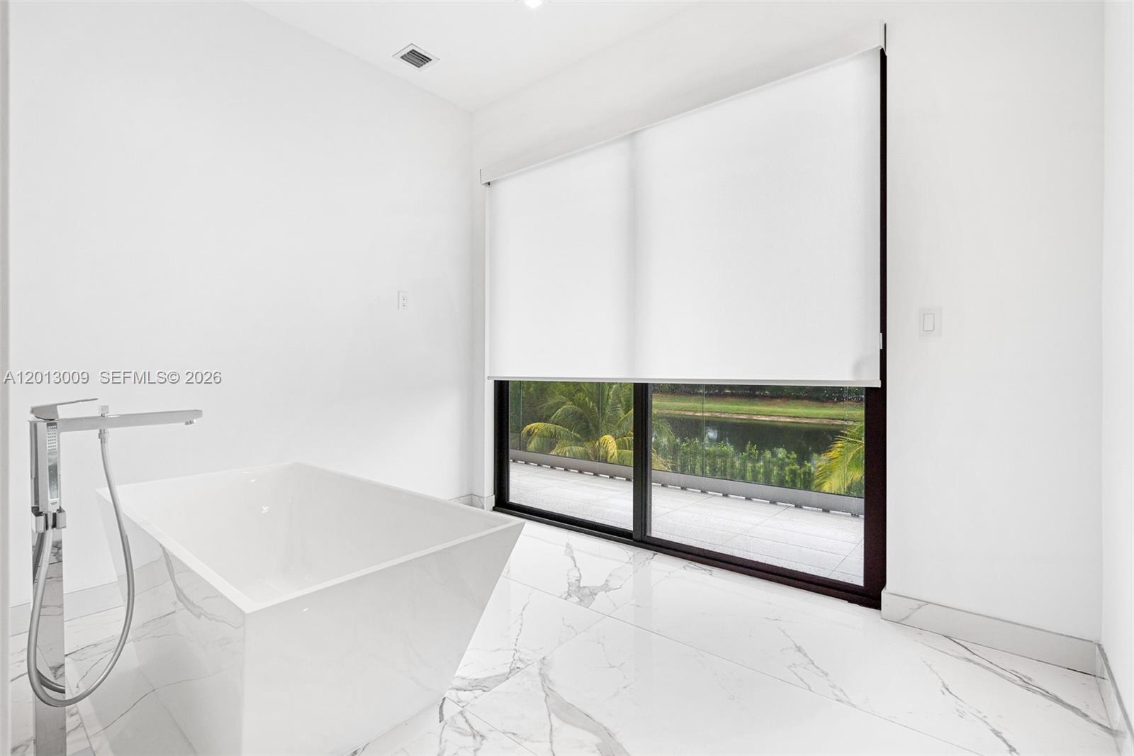 16529 N Botaniko Dr #N, Weston FL 33326