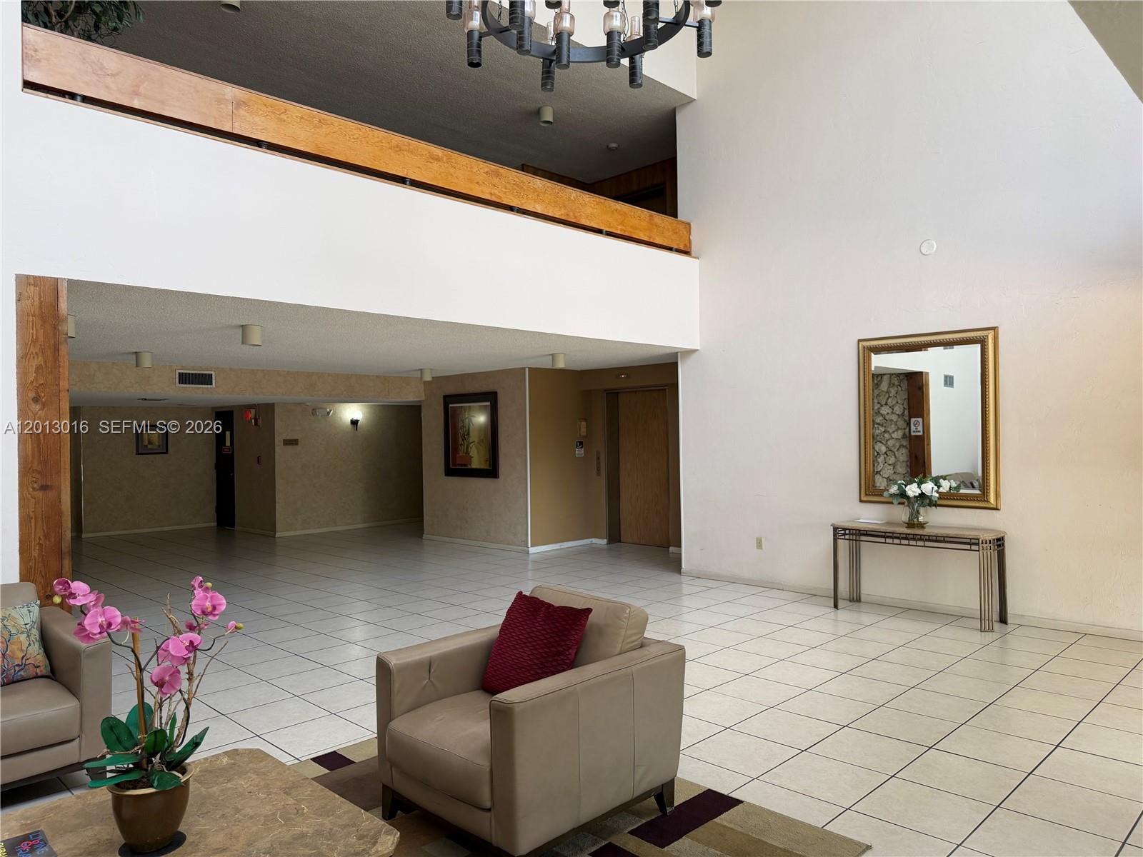 491 Racquet Club Rd #312, Weston FL 33326