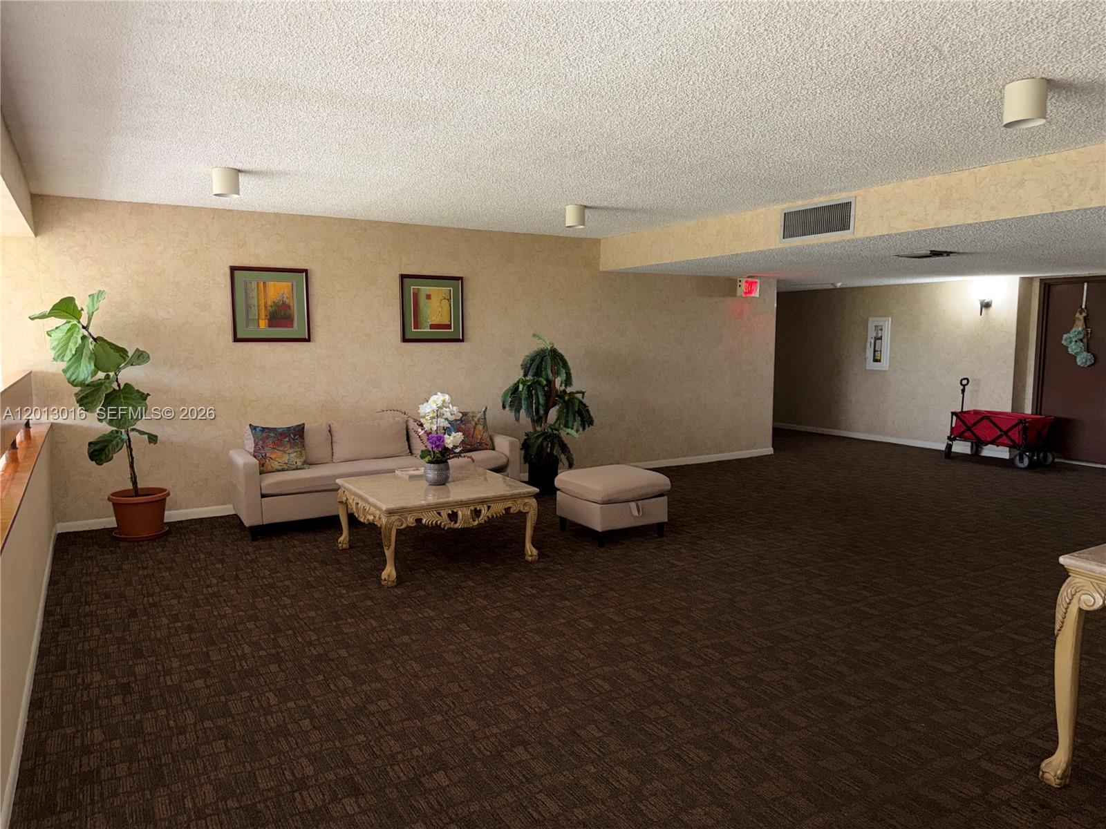 491 Racquet Club Rd #312, Weston FL 33326