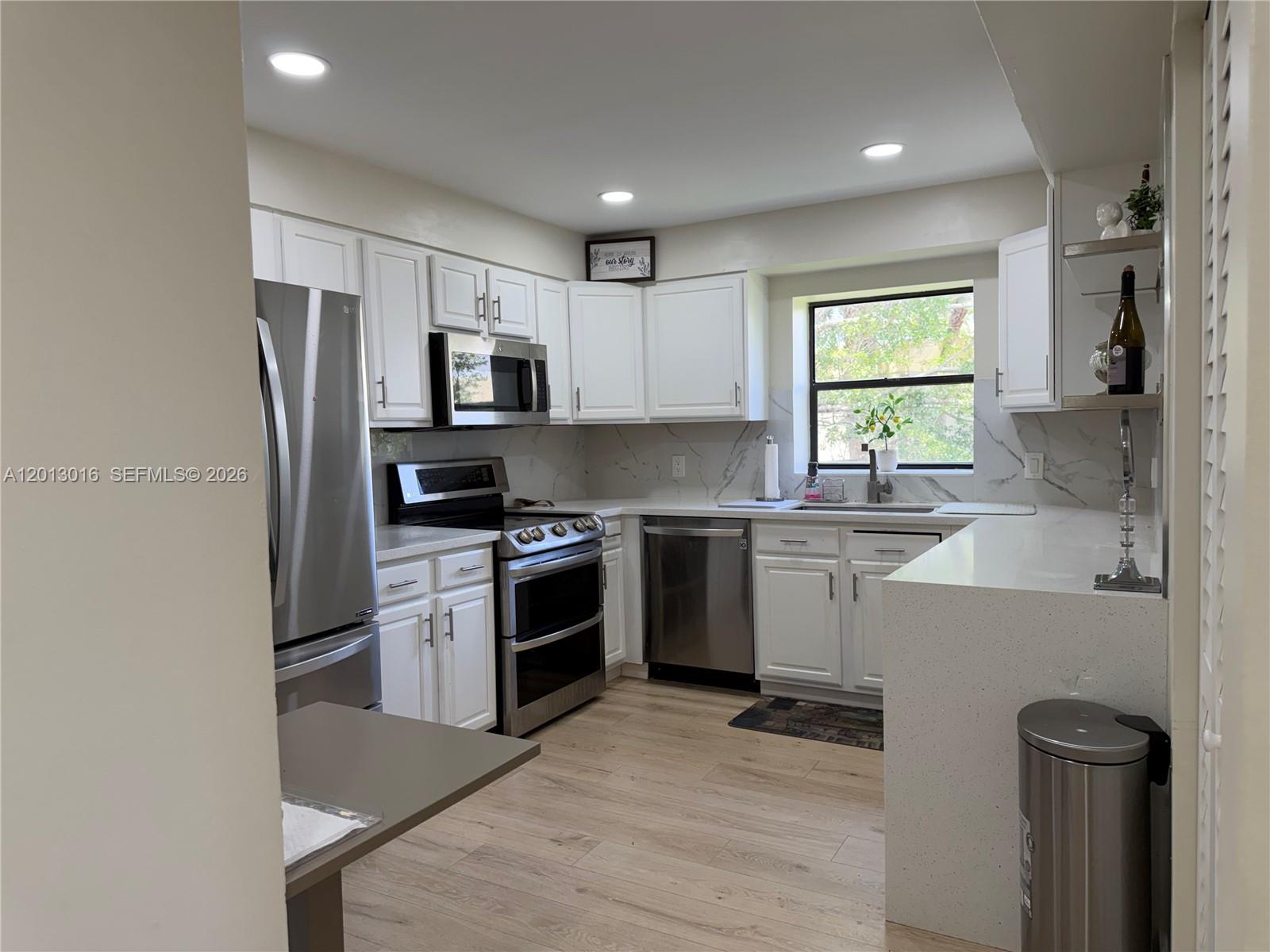 491 Racquet Club Rd #312, Weston FL 33326