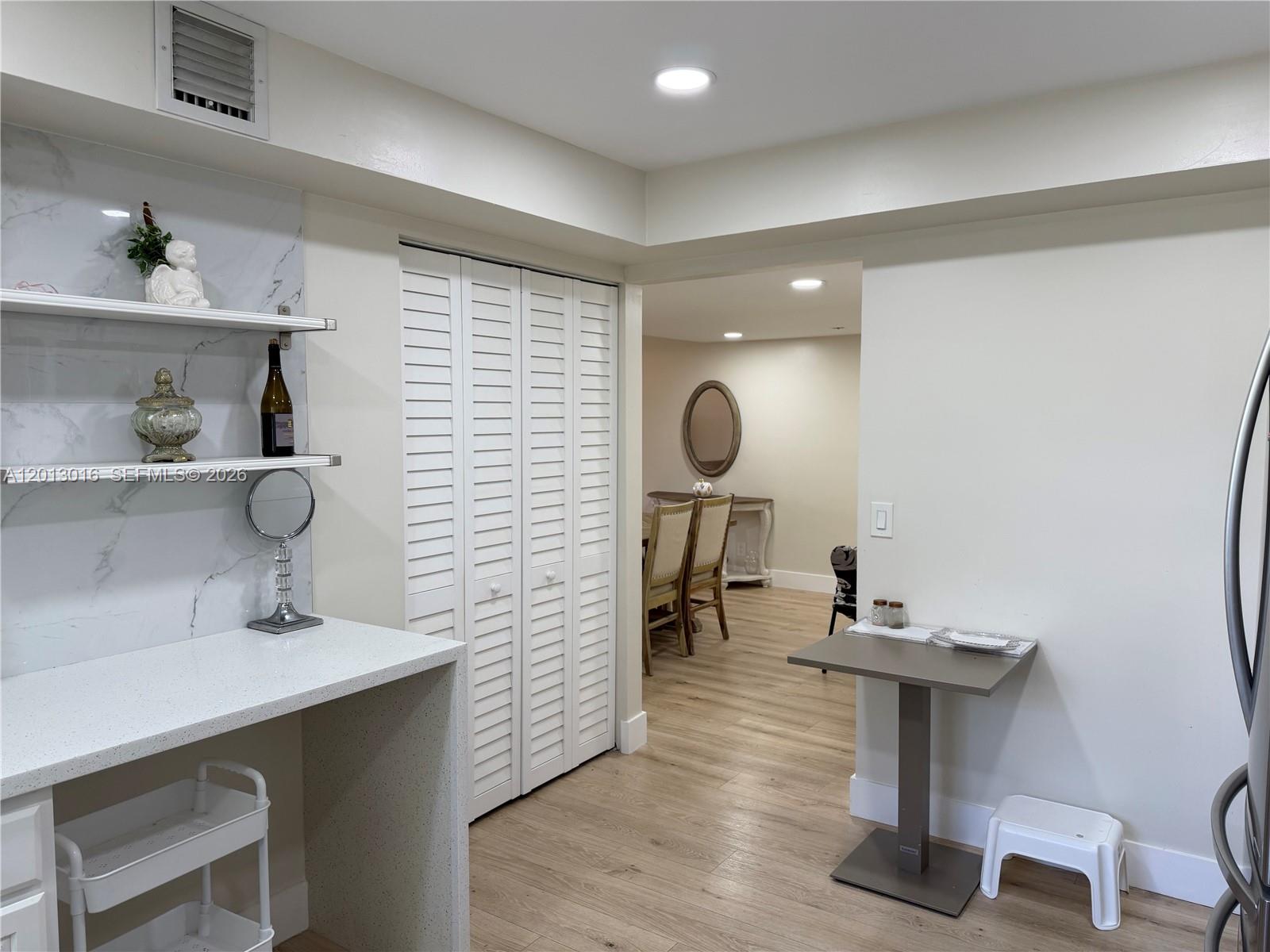 491 Racquet Club Rd #312, Weston FL 33326