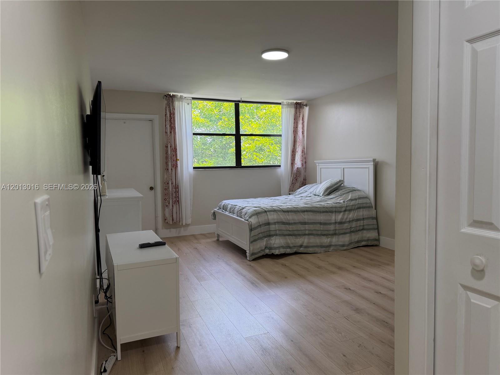 491 Racquet Club Rd #312, Weston FL 33326