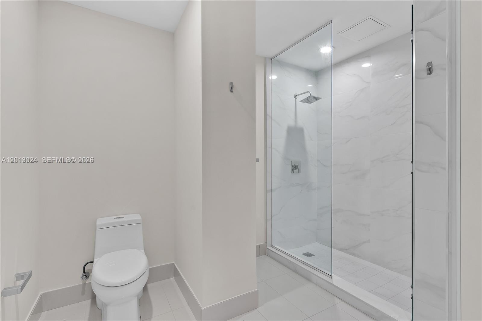 121 NE 34th St #PH3217, Miami FL 33137