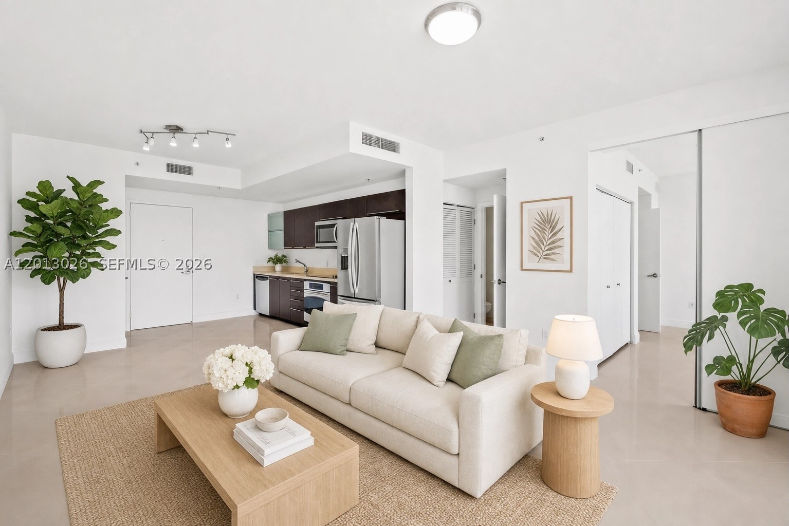 90 SW 3rd St #1608, Miami FL 33130