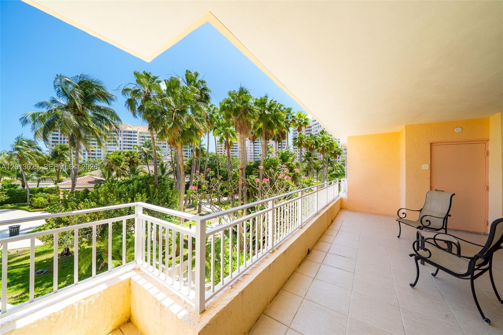791 Crandon Blvd #404, Key Biscayne FL 33149