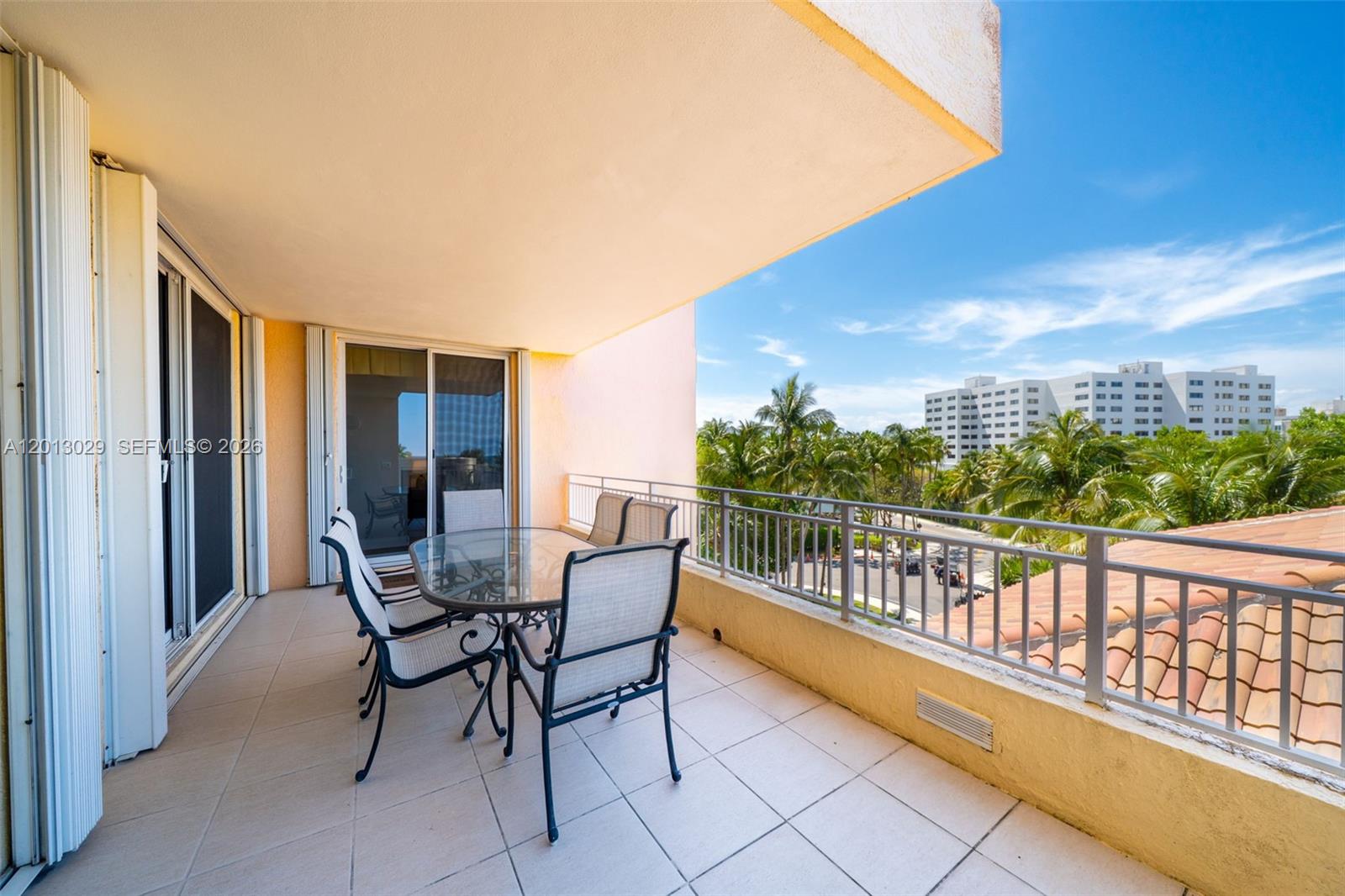 791 Crandon Blvd #404, Key Biscayne FL 33149