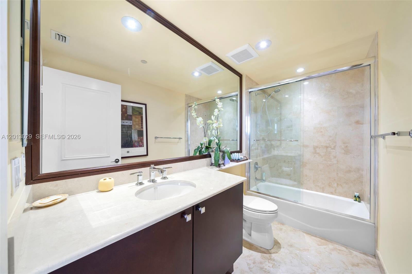 791 Crandon Blvd #404, Key Biscayne FL 33149