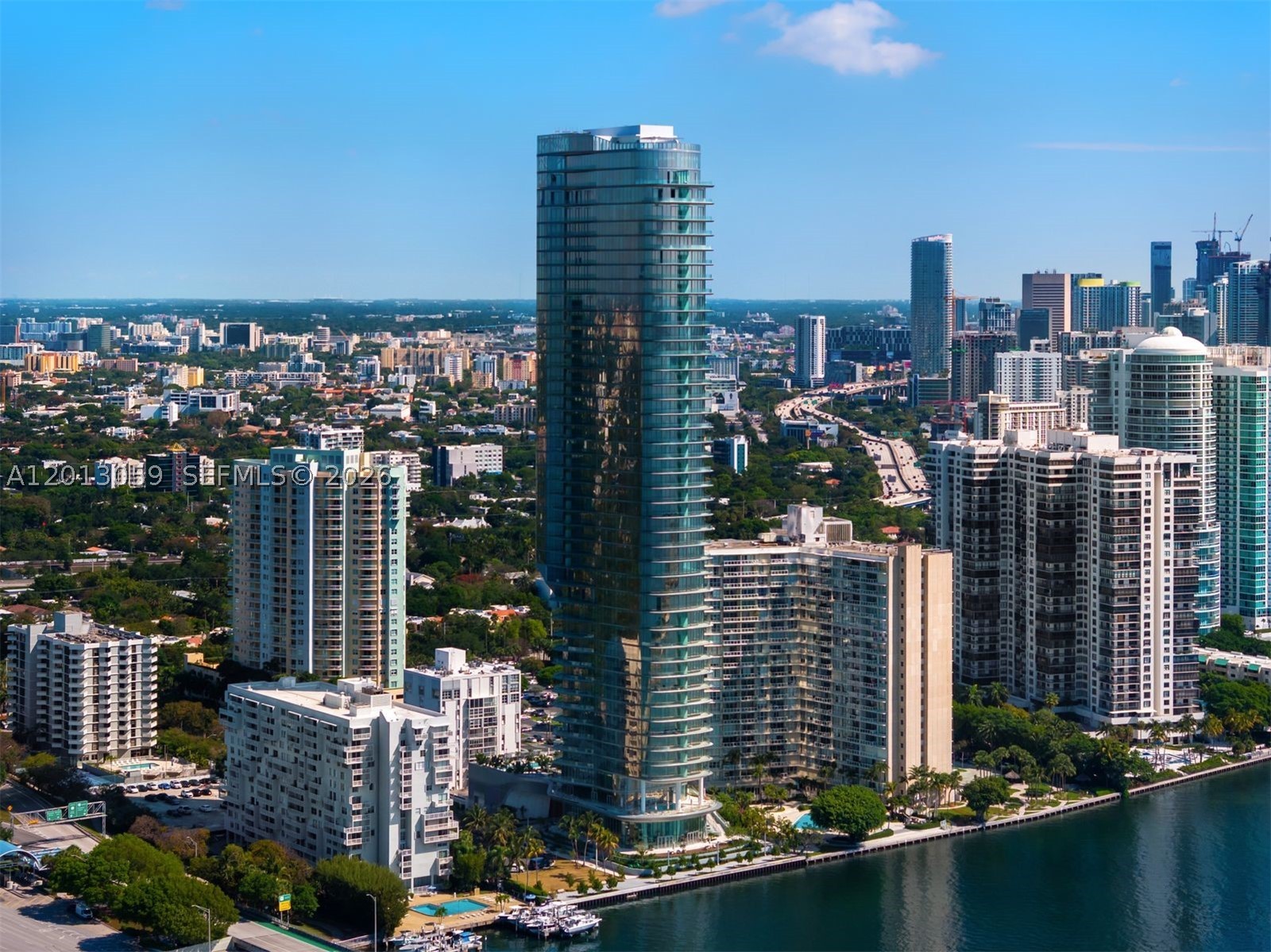 175 SE 25 RD #3601, Miami FL 33129