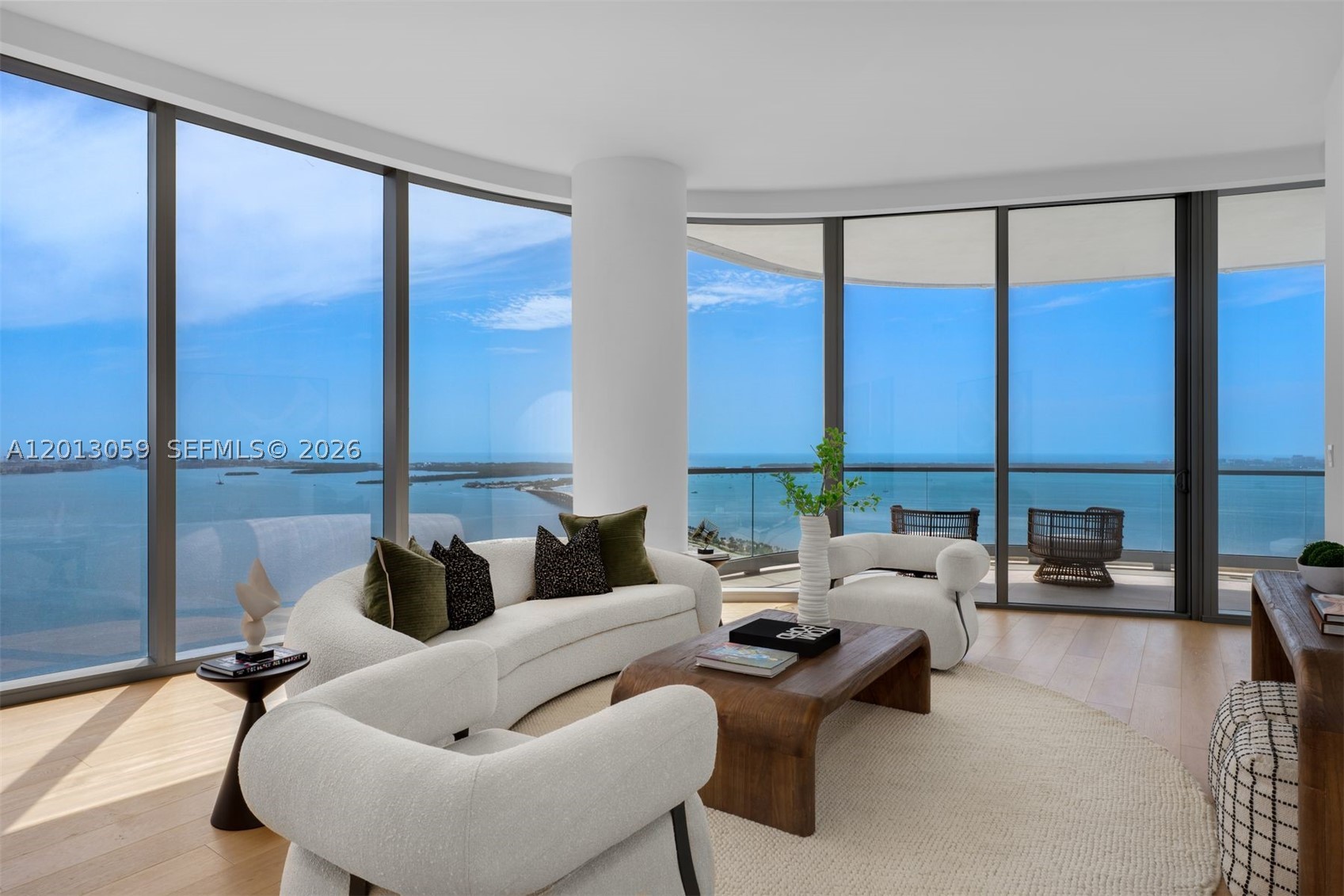 175 SE 25 RD #3601, Miami FL 33129