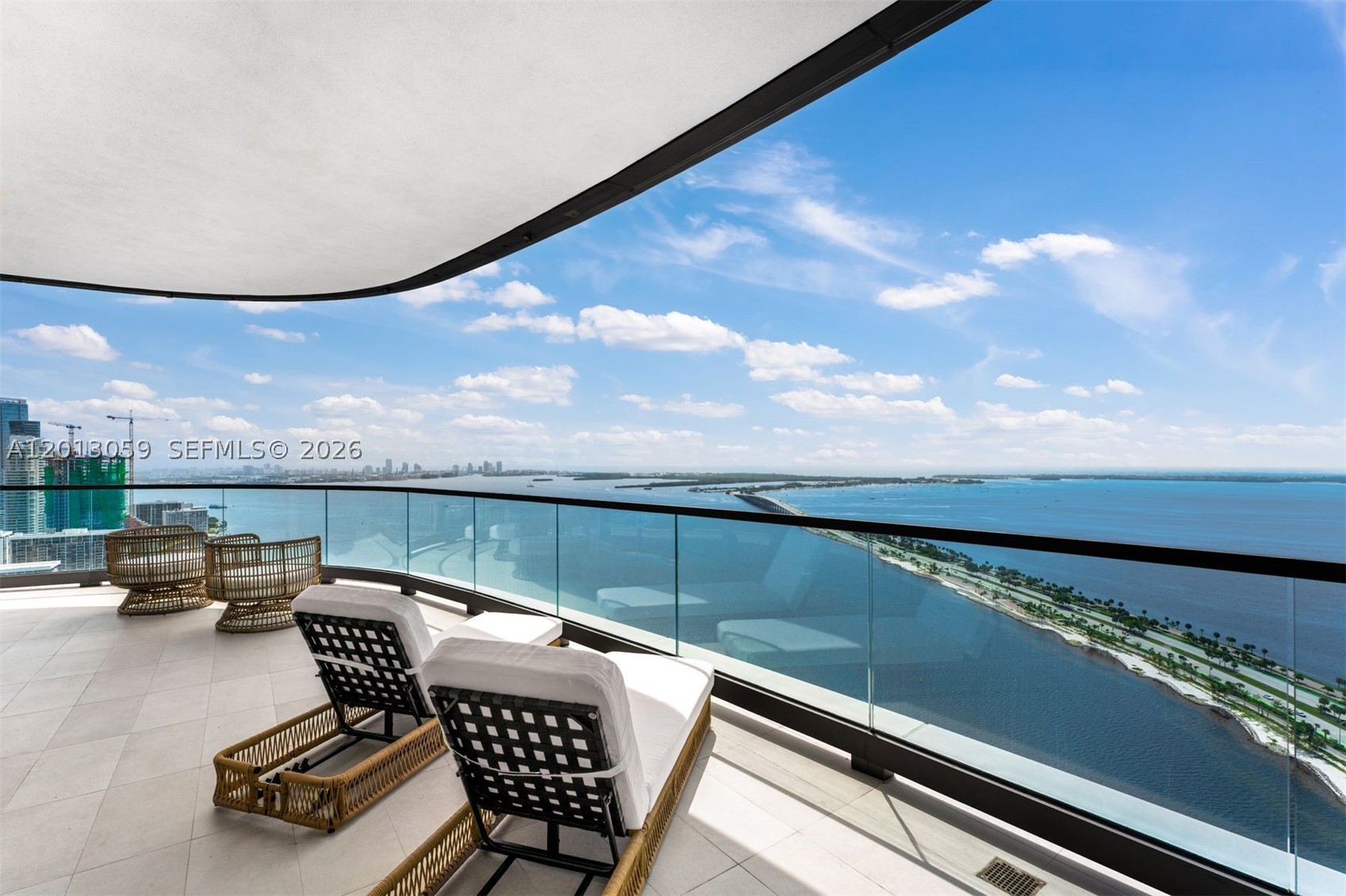 175 SE 25 RD #3601, Miami FL 33129