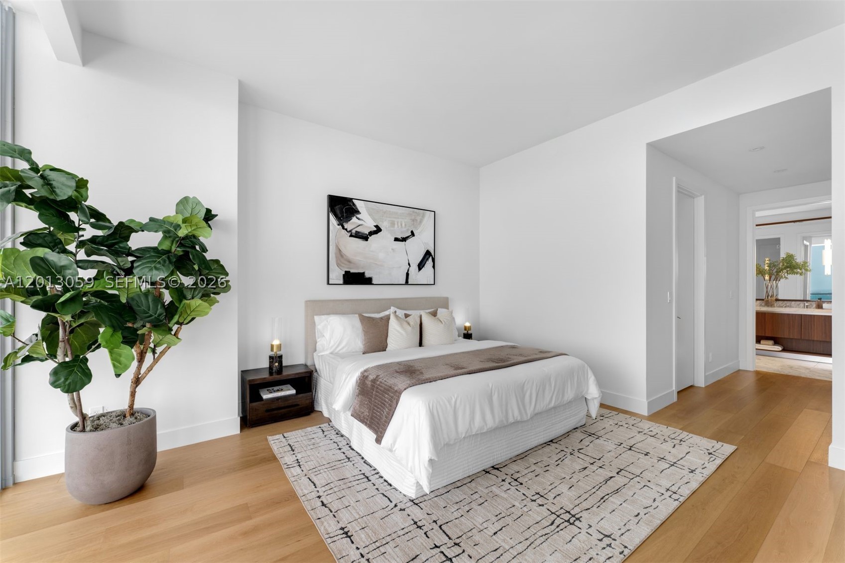 175 SE 25 RD #3601, Miami FL 33129