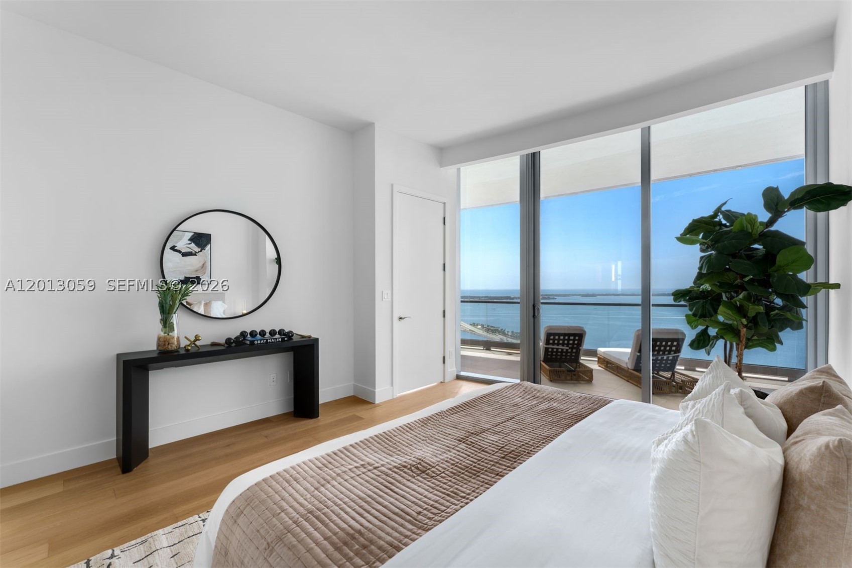 175 SE 25 RD #3601, Miami FL 33129