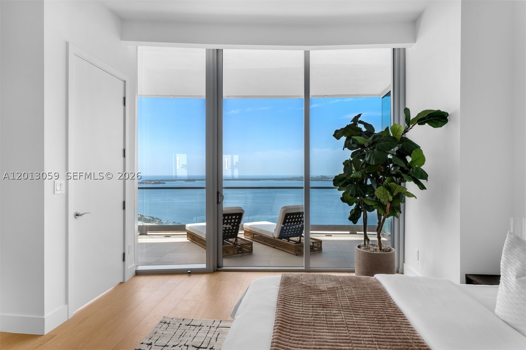 175 SE 25 RD #3601, Miami FL 33129