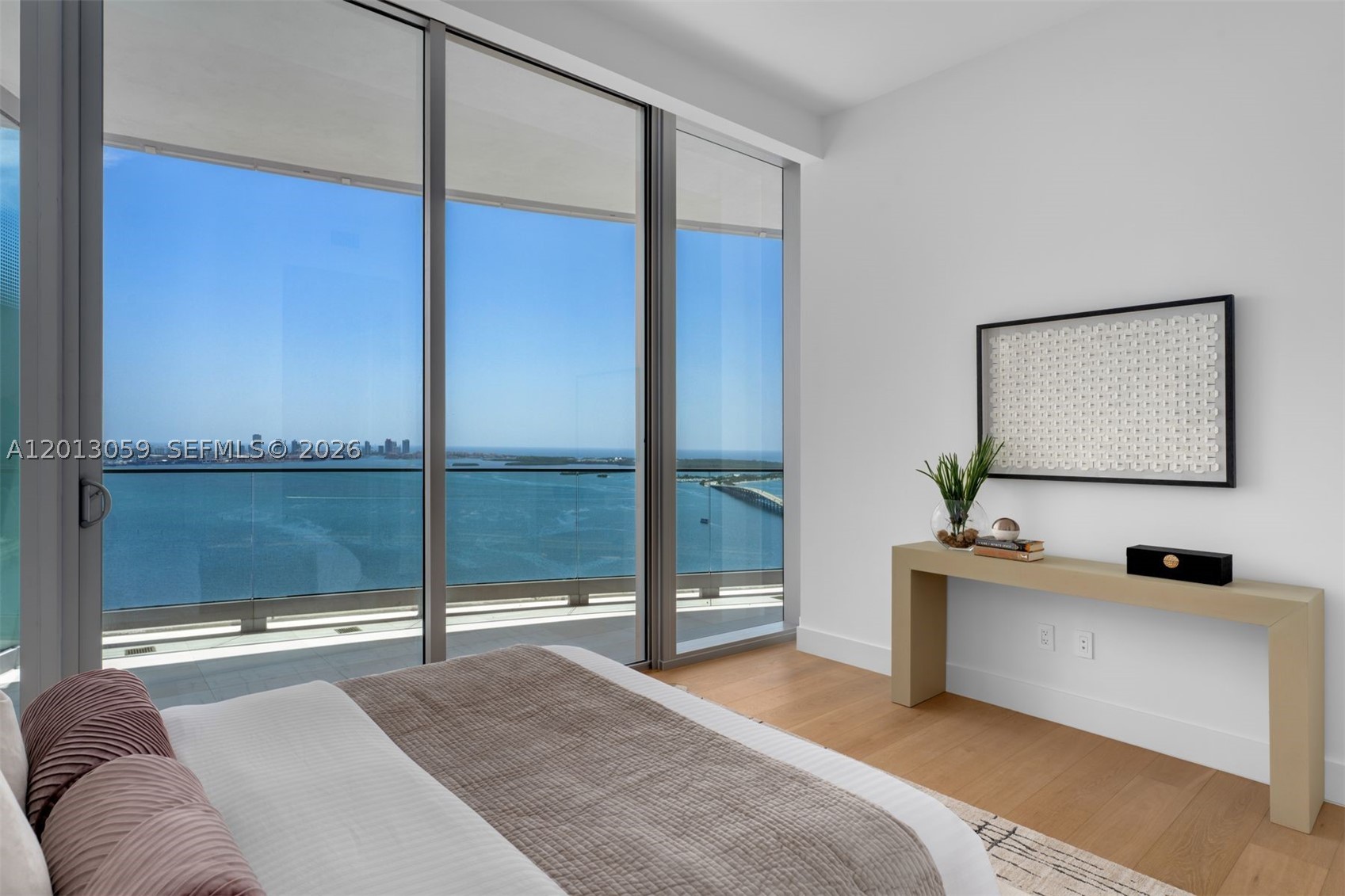 175 SE 25 RD #3601, Miami FL 33129