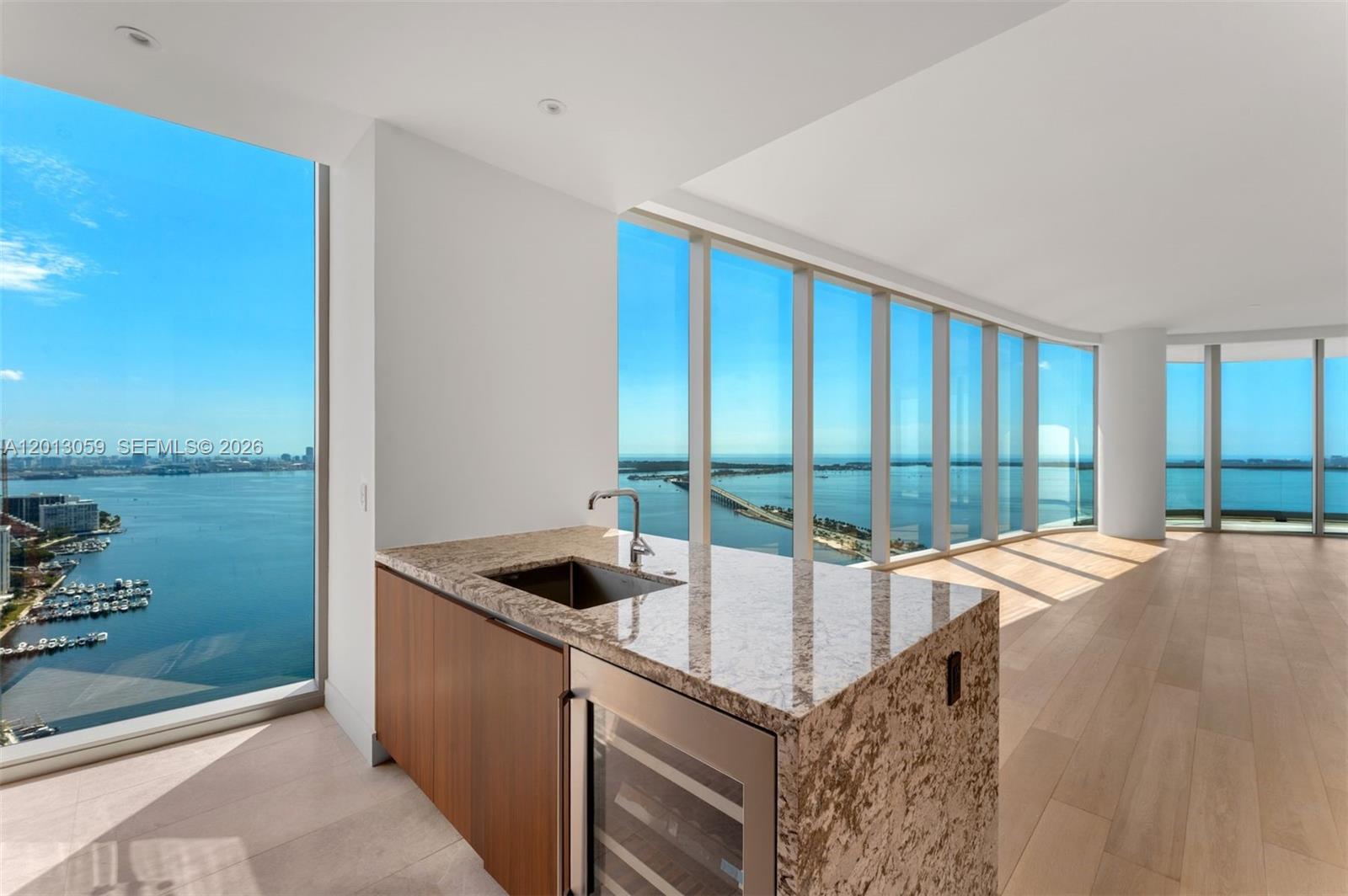175 SE 25 RD #3601, Miami FL 33129