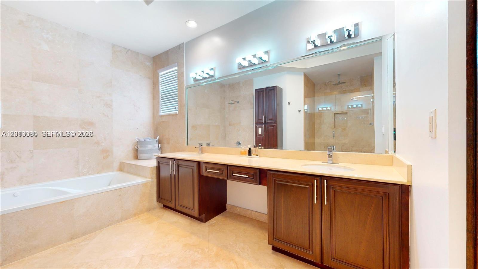 11530 NW 82nd Ter #11530, Doral FL 33178