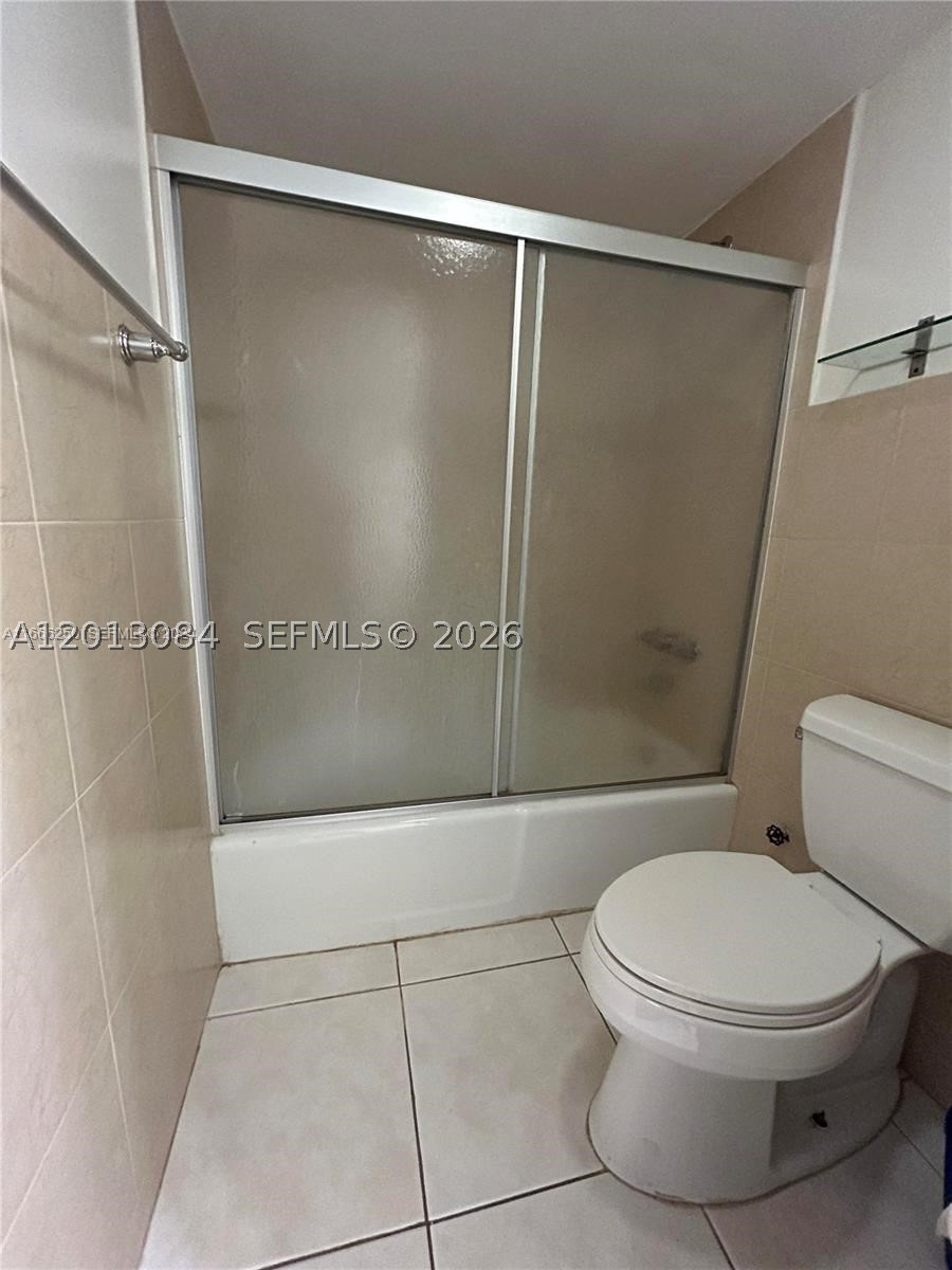 2016 Bay Dr #407, Miami Beach FL 33141